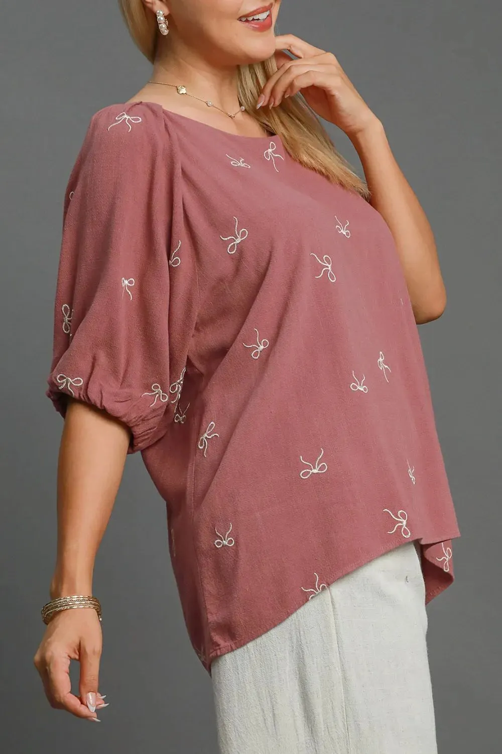 Umgee Full Size Linen Blend Ribbon Embroidered Top Plus Size sold by Gigi Laurent product image thumbnail 4