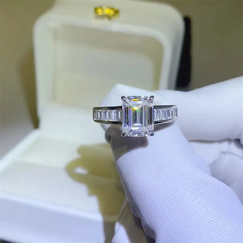 3 Carat Moissanite 925 Sterling Silver Ring sold by Gigi Laurent product image thumbnail 2