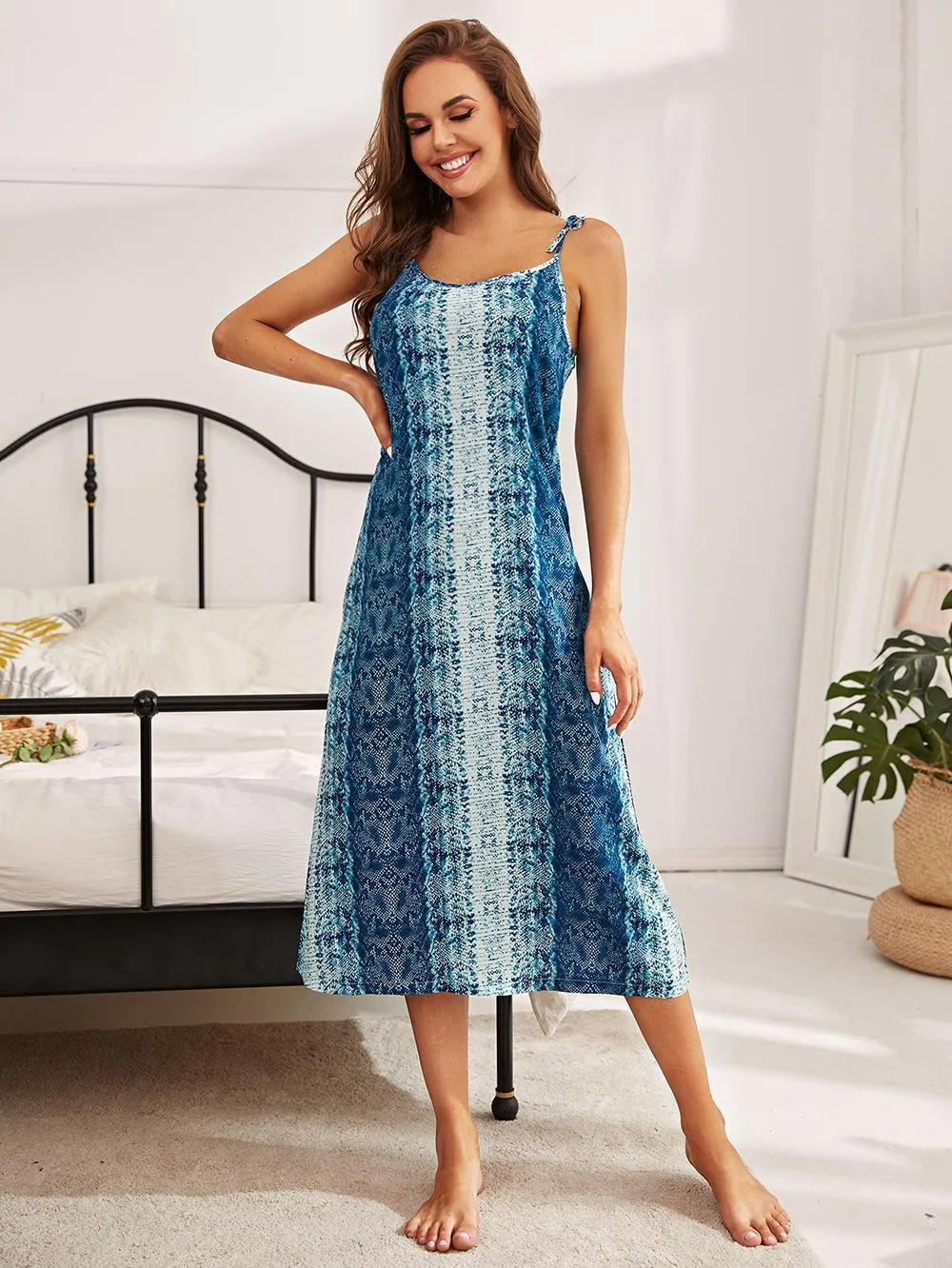 Printed Tie Shoulder Midi Night Dress sold by Gigi Laurent product image thumbnail 3