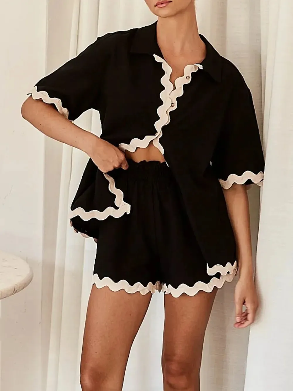 Contrast Trim Half Sleeve Top and Shorts Set sold by Gigi Laurent product image thumbnail 3
