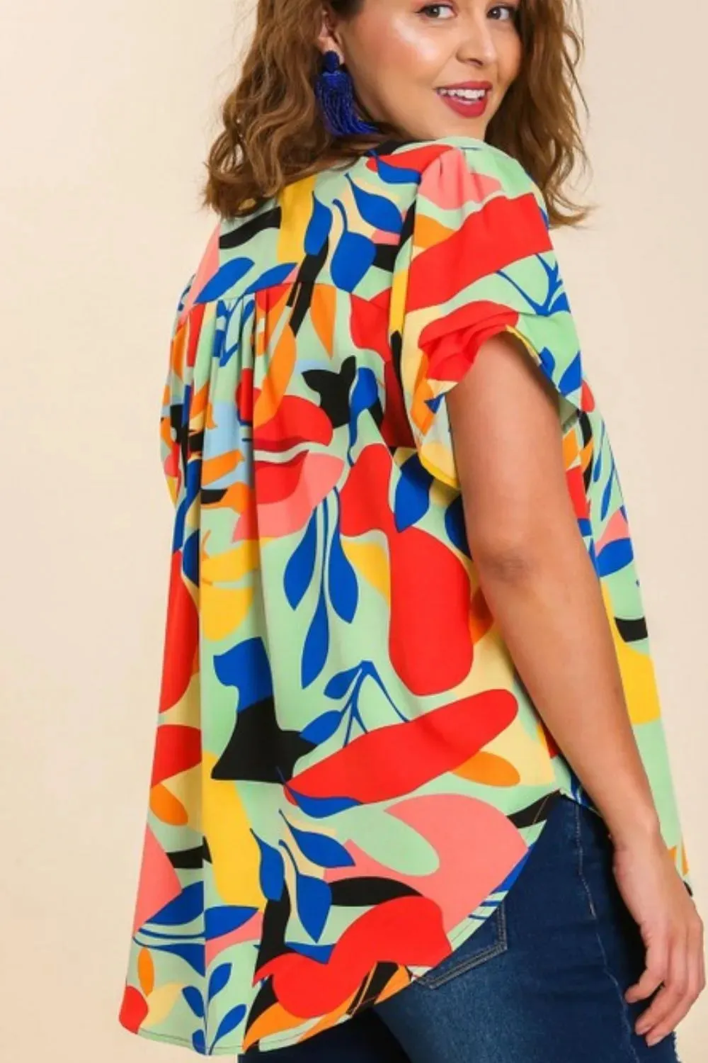 Umgee Full Size Short Sleeved Abstract Print Top Plus Size sold by Gigi Laurent product image thumbnail 3