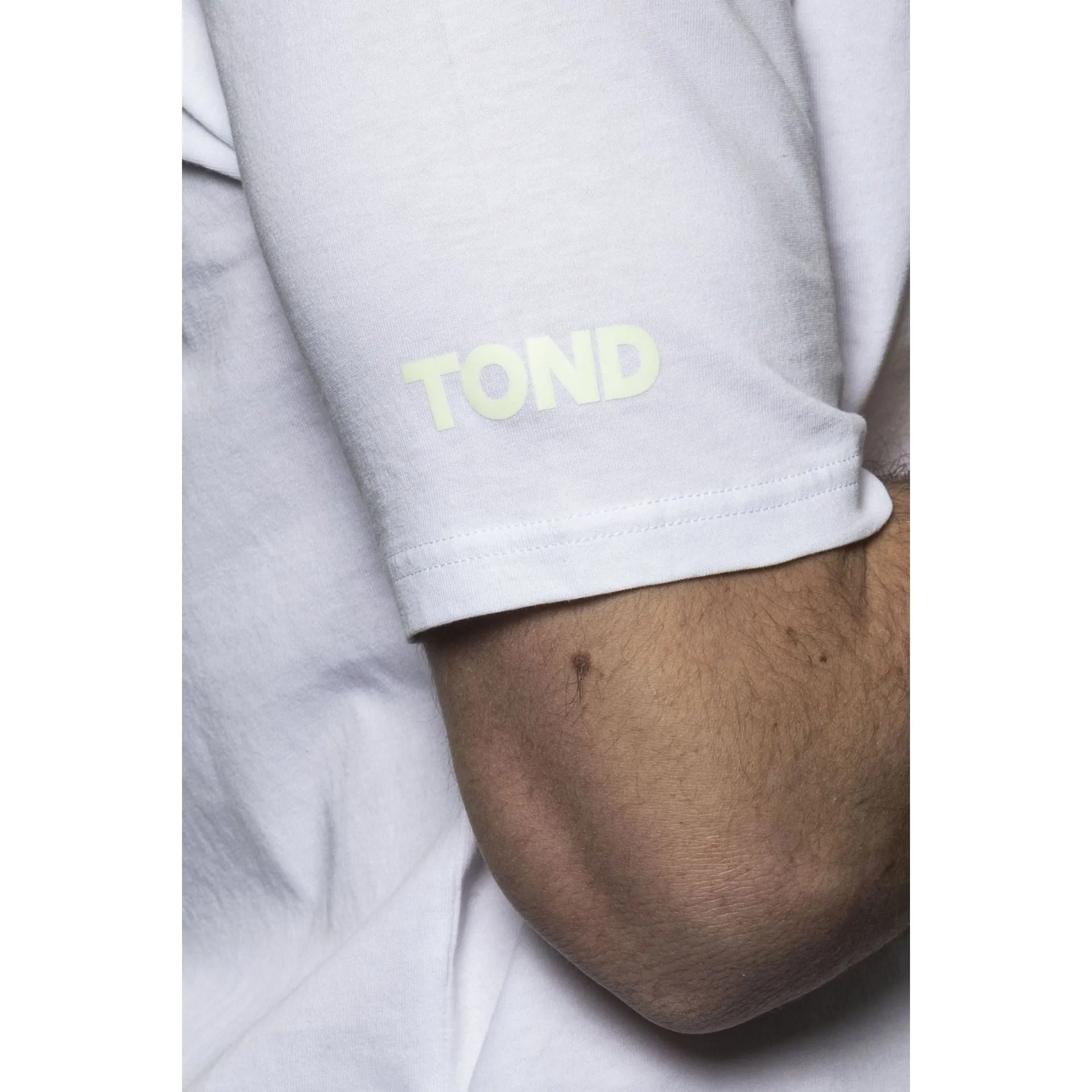 Tond T-shirt sold by Gigi Laurent product image thumbnail 4