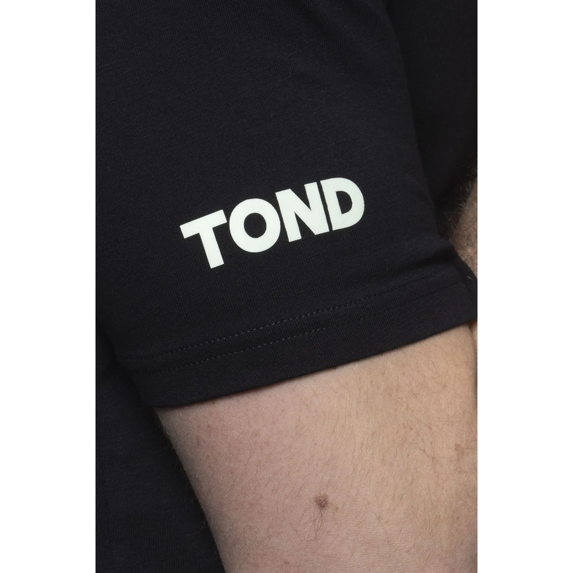 Tond T-shirt sold by Gigi Laurent product image thumbnail 4