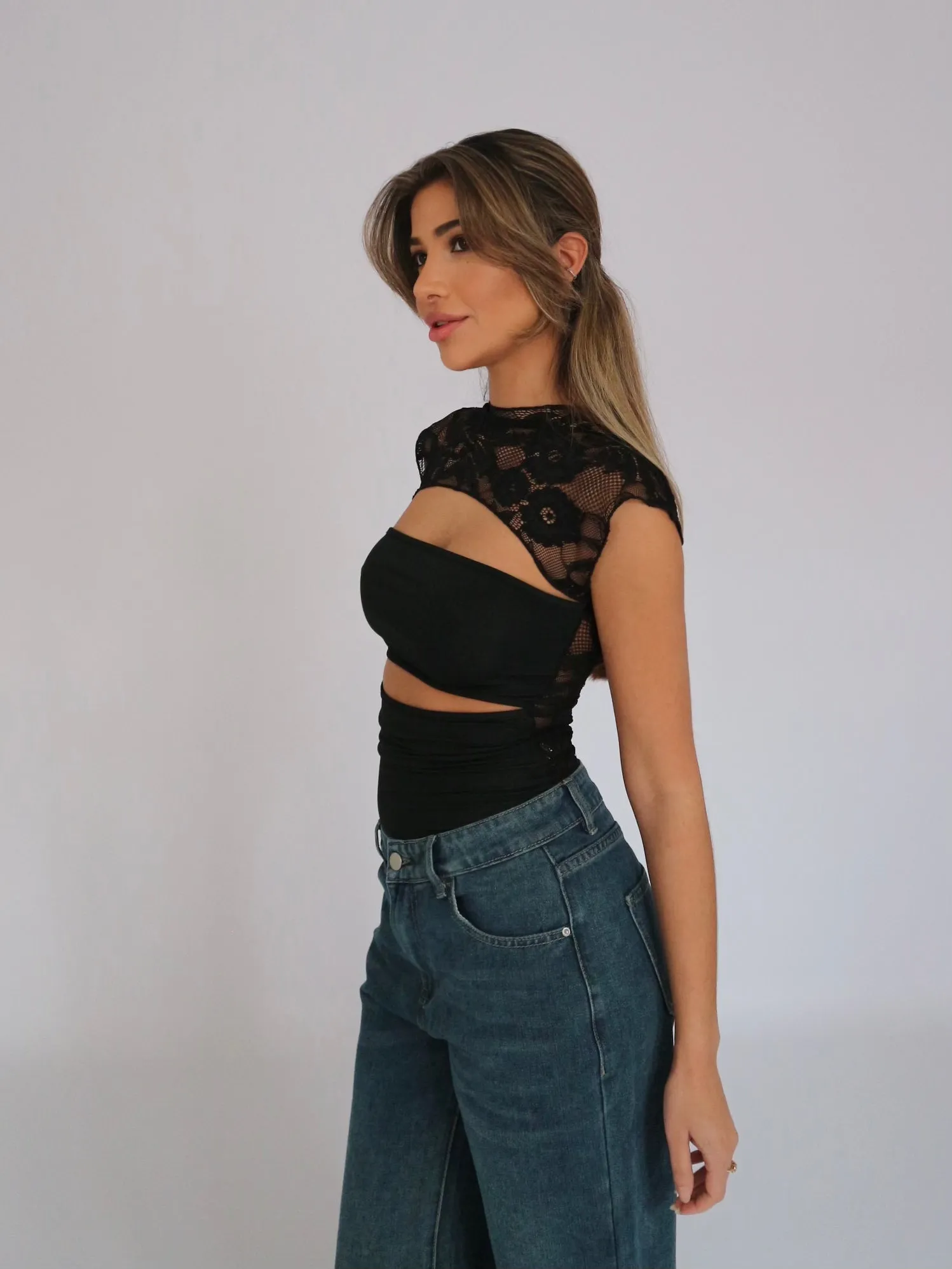 Lucy lace top - sort sold by Venderbys product image thumbnail 2