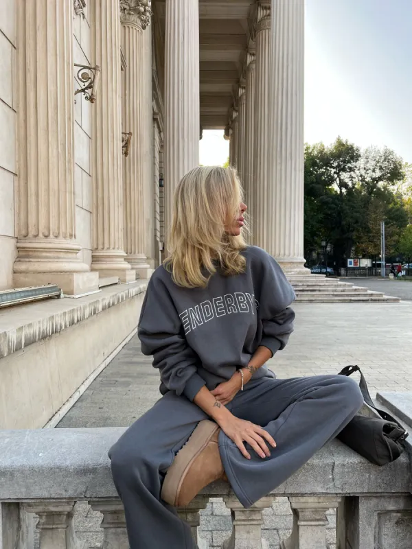 Venderby's sweatshirt - mørk grå sold by Venderbys