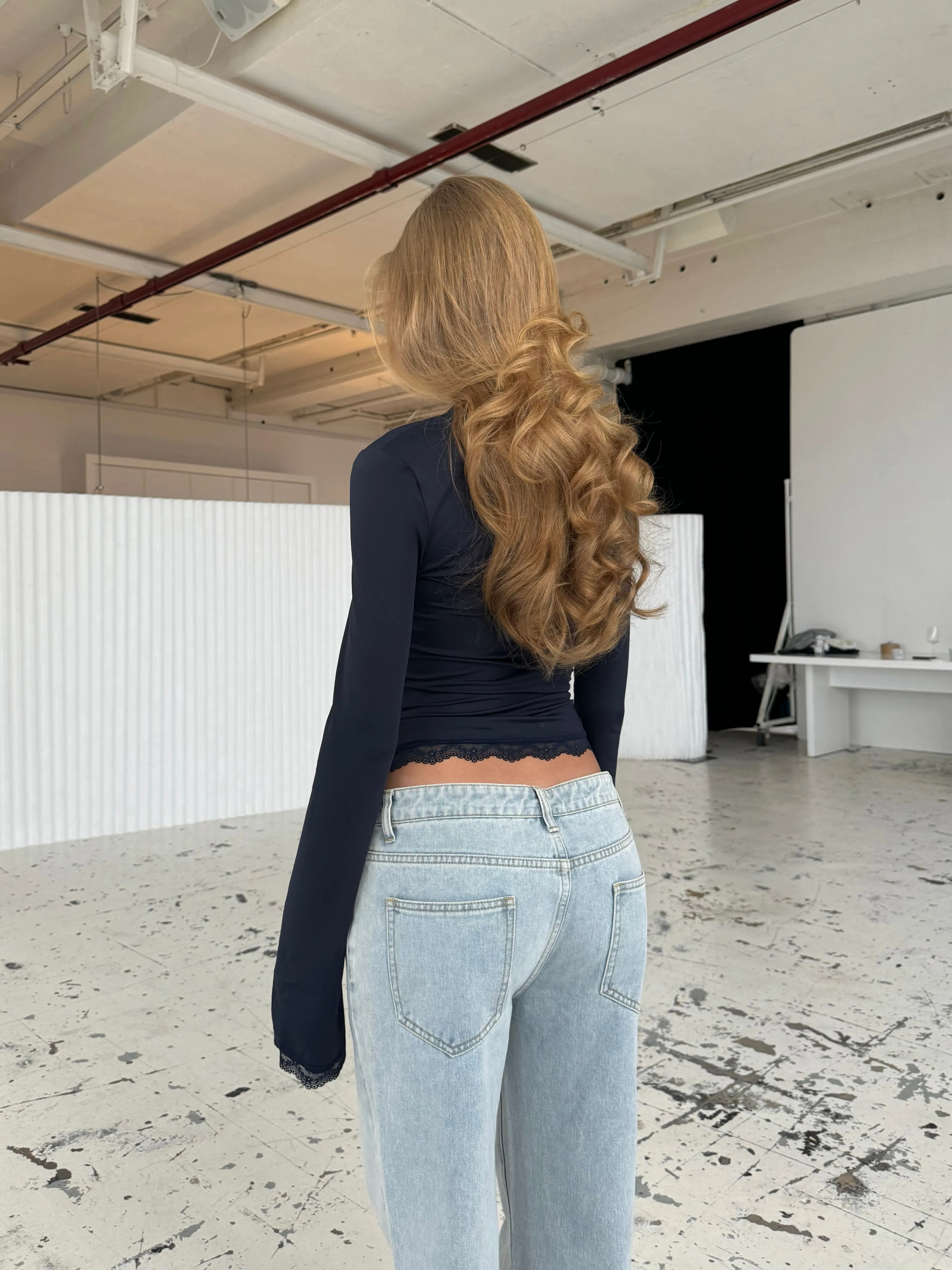 Blair basic lace top - mørk blå sold by Venderbys product image thumbnail 4