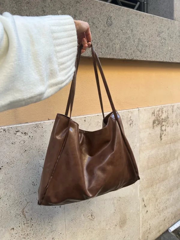 PU tote bag - brown sold by Venderbys