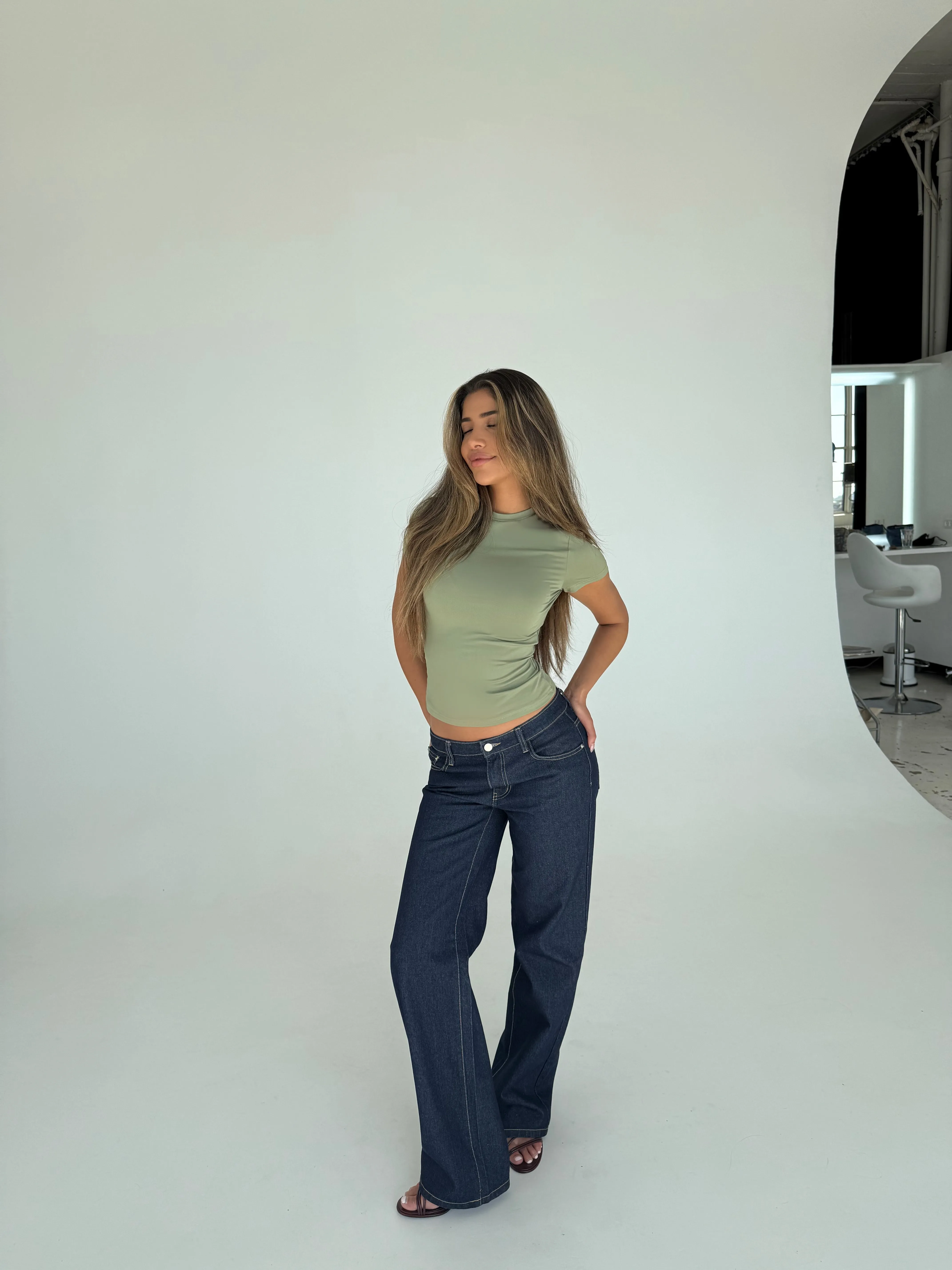 Basic tee - sage grøn sold by Venderbys product image thumbnail 2