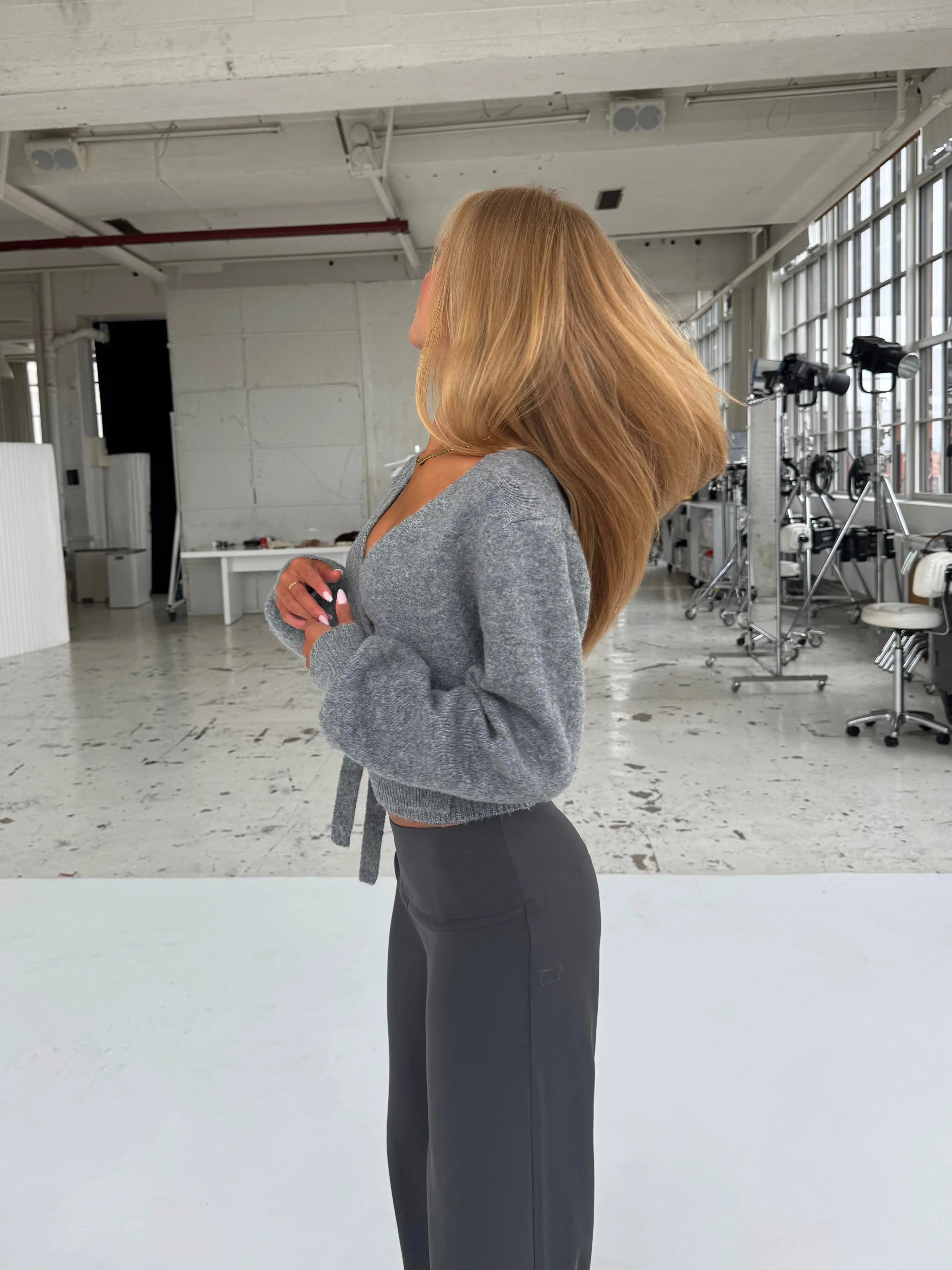 Wool blend wrap cardigan - mellem grå sold by Venderbys product image thumbnail 4