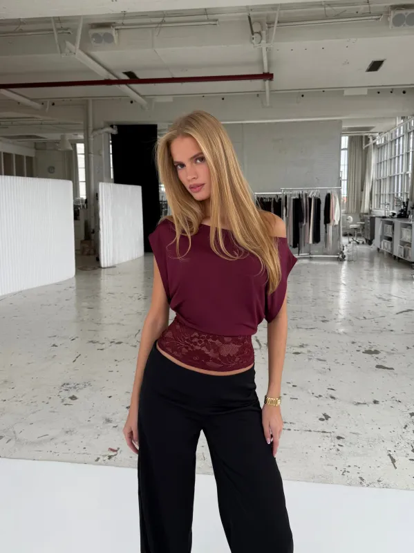 Hera basic lace top - bordeaux sold by Venderbys
