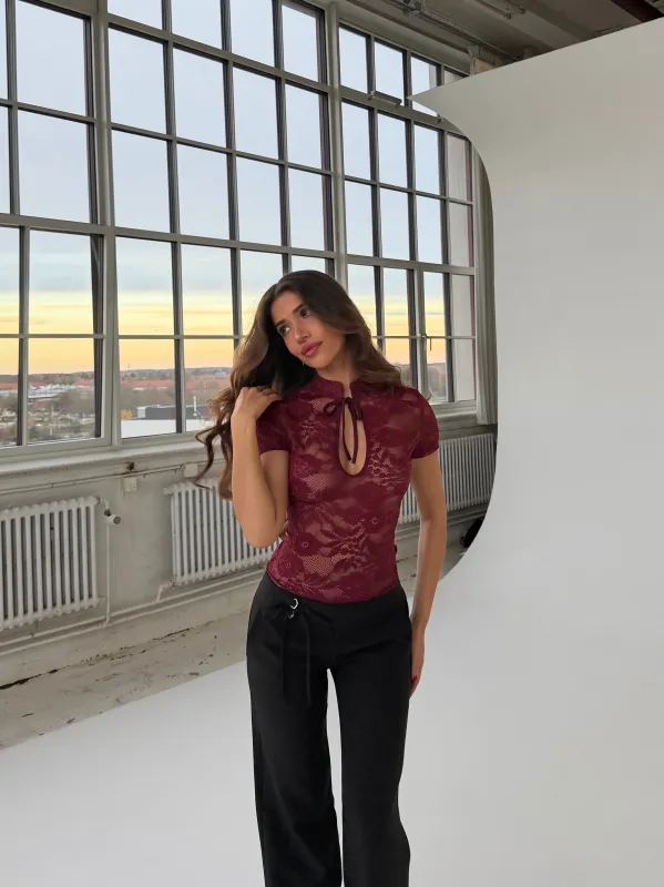 Cleo lace tee - bordeaux sold by Venderbys
