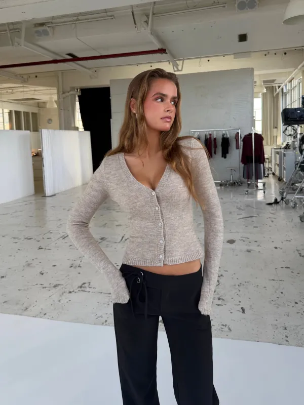 Pearl cardigan - beige sold by Venderbys