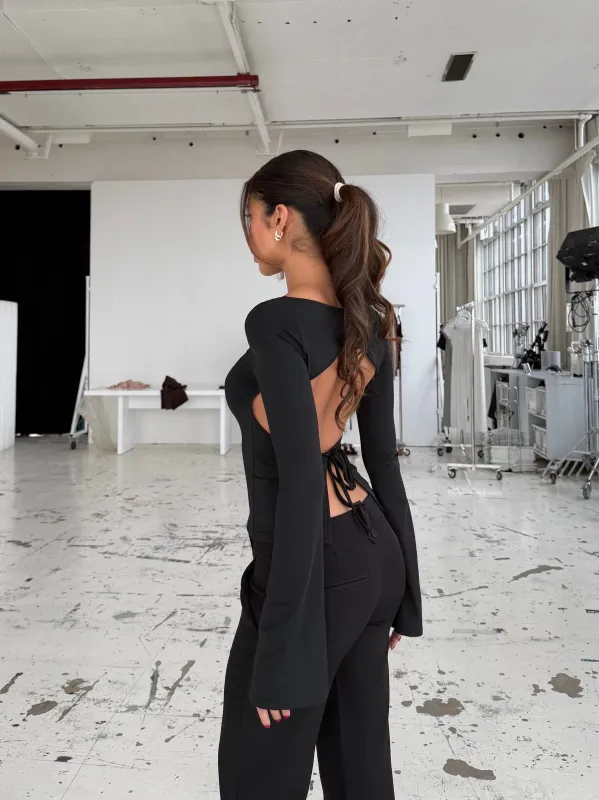 Rhea long sleeve top - sort made by Venderbys