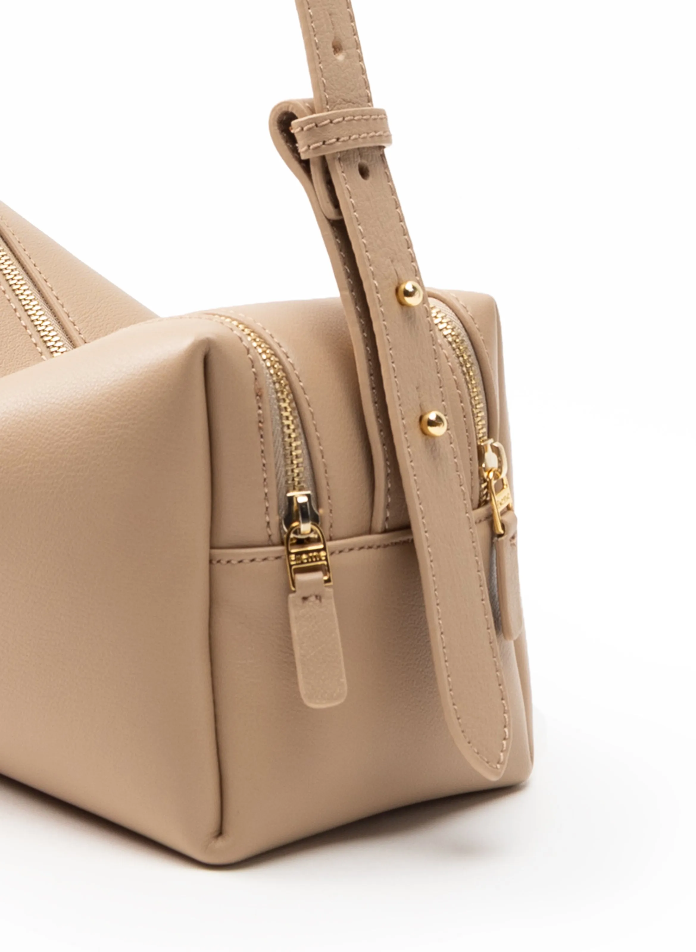 Trousse Leather Latte sold by Elleme product image thumbnail 3