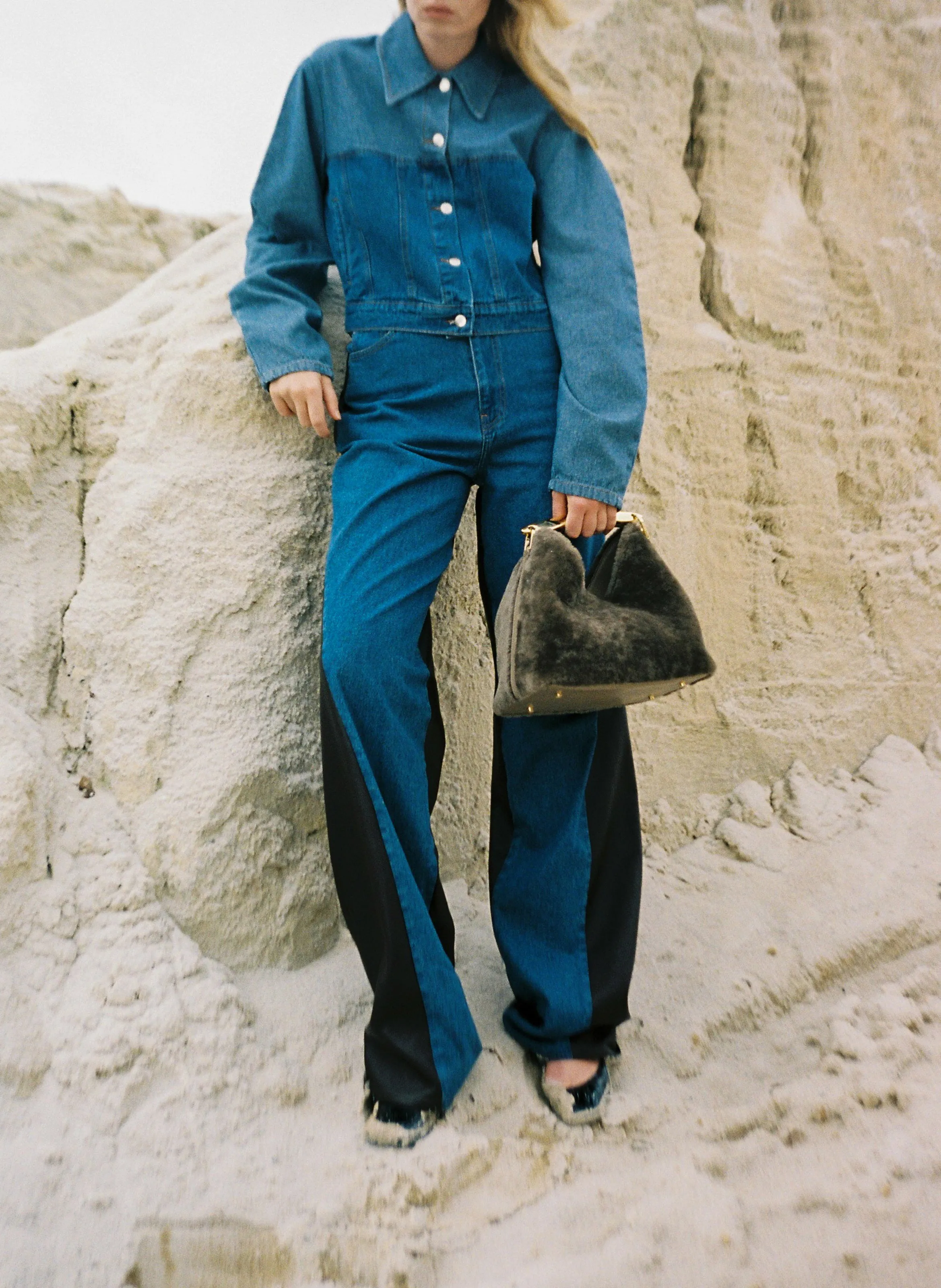 Boomerang Shearling Taupe sold by Elleme product image thumbnail 2