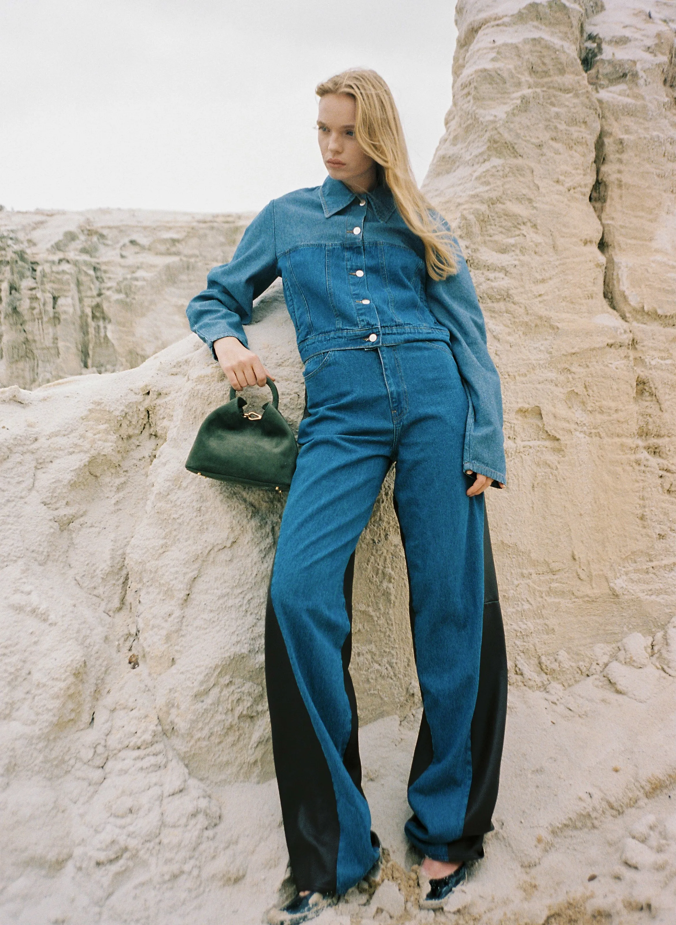 Baozi Suede Khaki Green sold by Elleme product image thumbnail 2