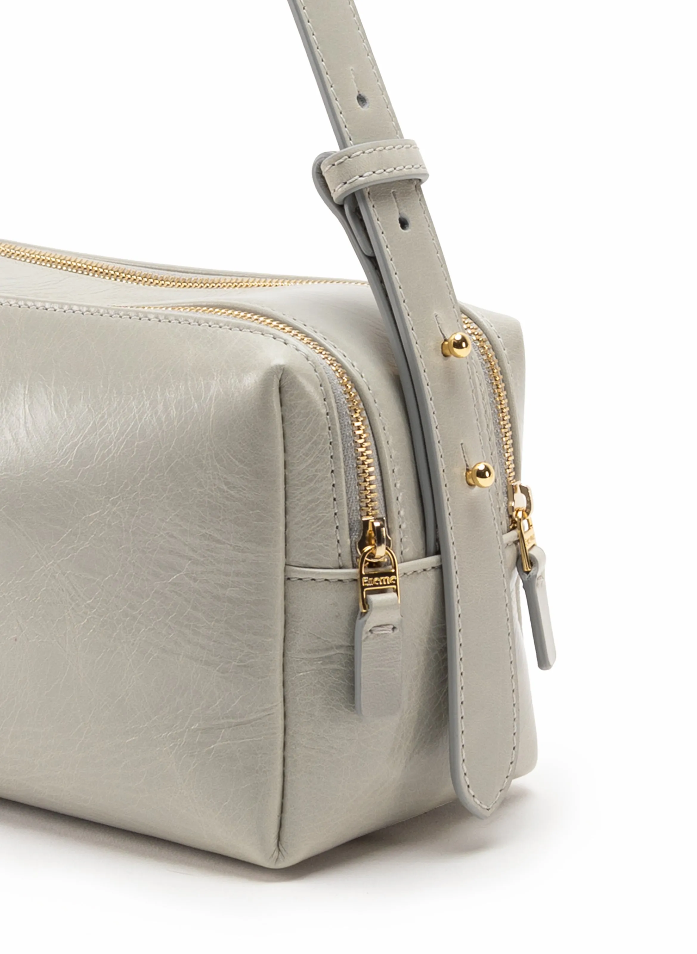 Trousse Vintage Leather Cemento sold by Elleme product image thumbnail 4