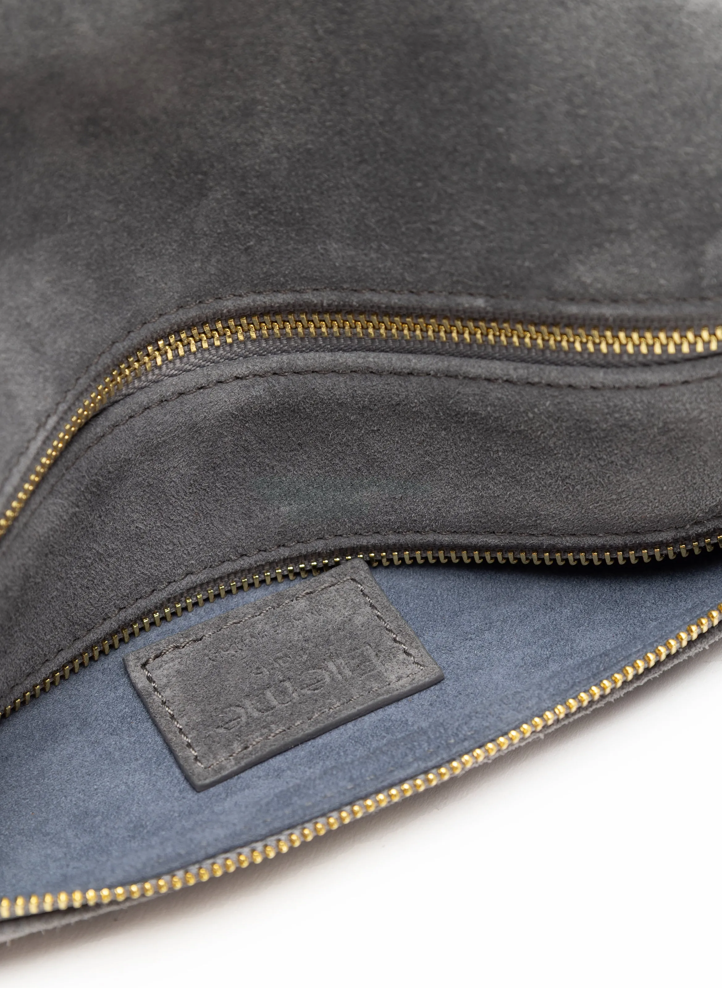 Mini Trousse Suede Grey sold by Elleme product image thumbnail 5