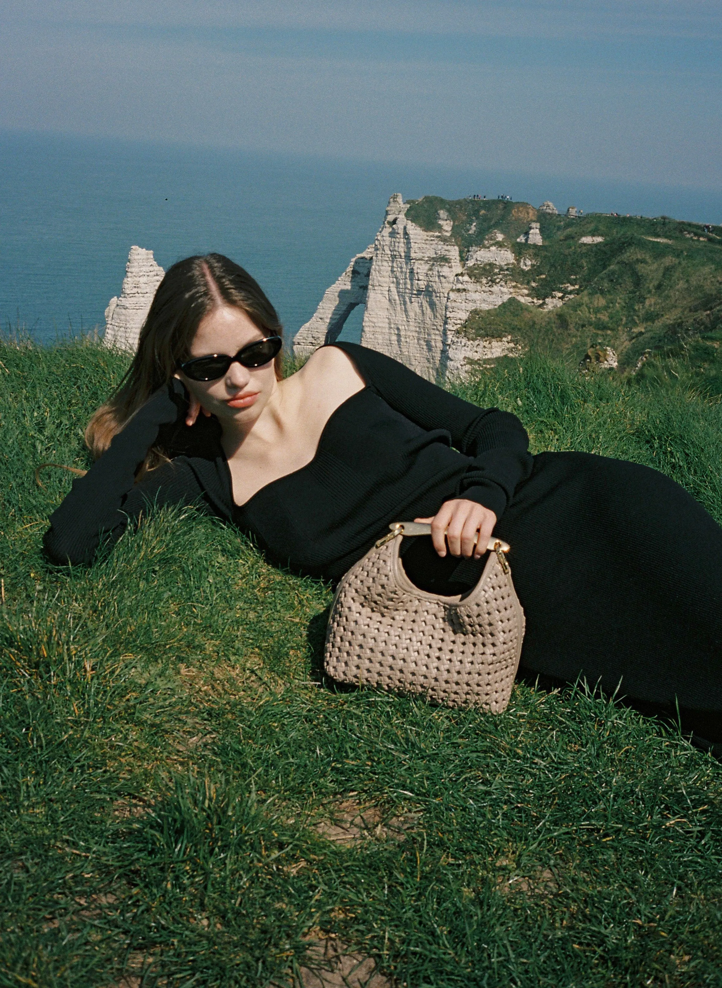 Small Boomerang Woven Leather Taupe sold by Elleme product image thumbnail 2