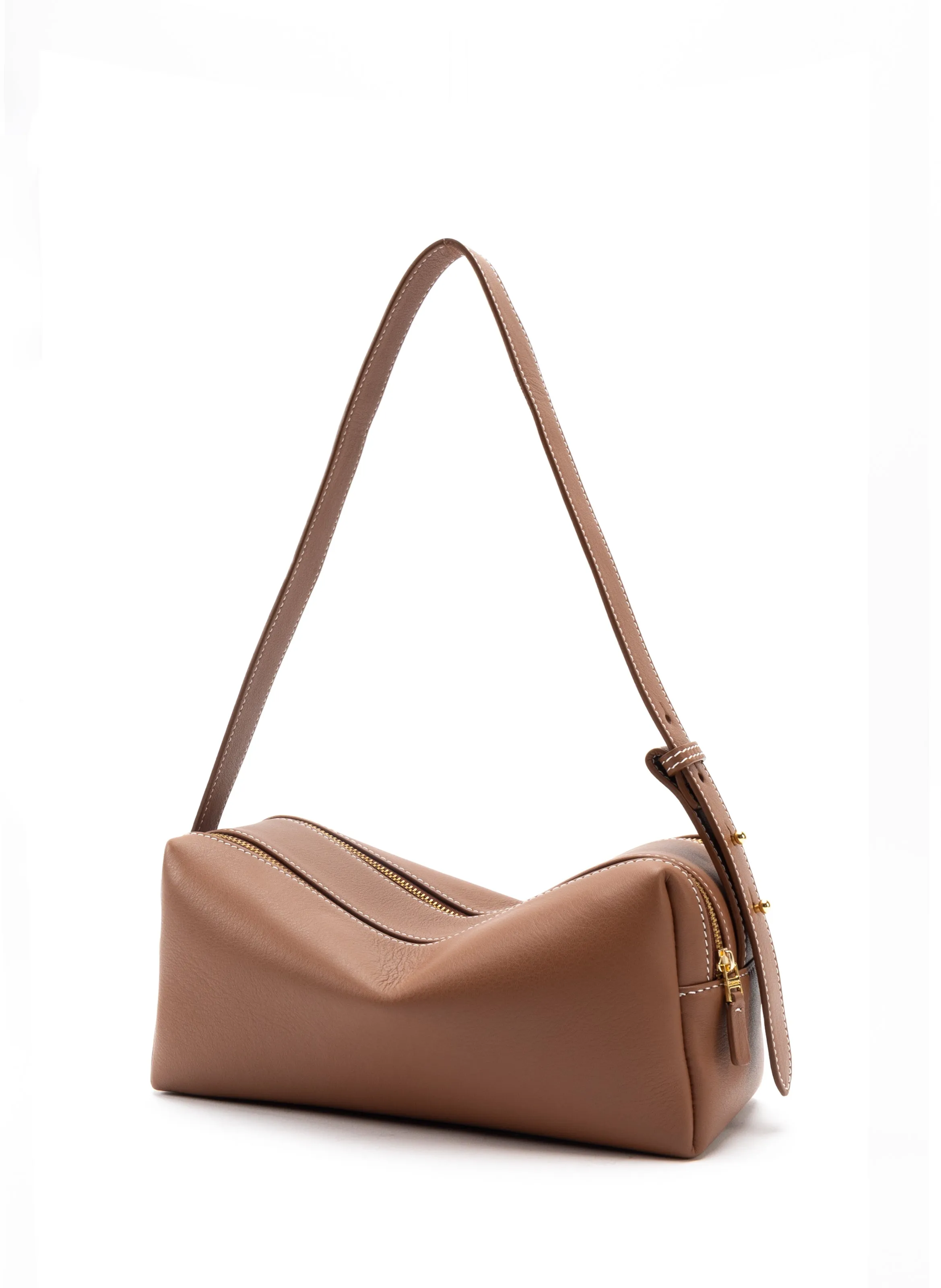 Trousse Pebbled Leather Cognac/White stitching sold by Elleme product image thumbnail 3