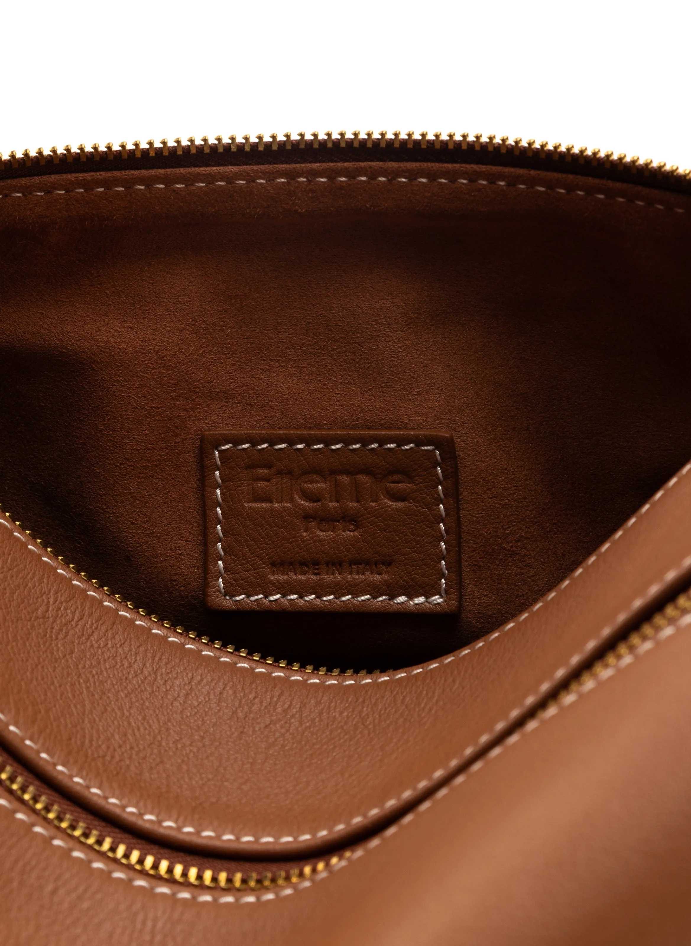 Trousse Pebbled Leather Cognac/White stitching sold by Elleme product image thumbnail 5