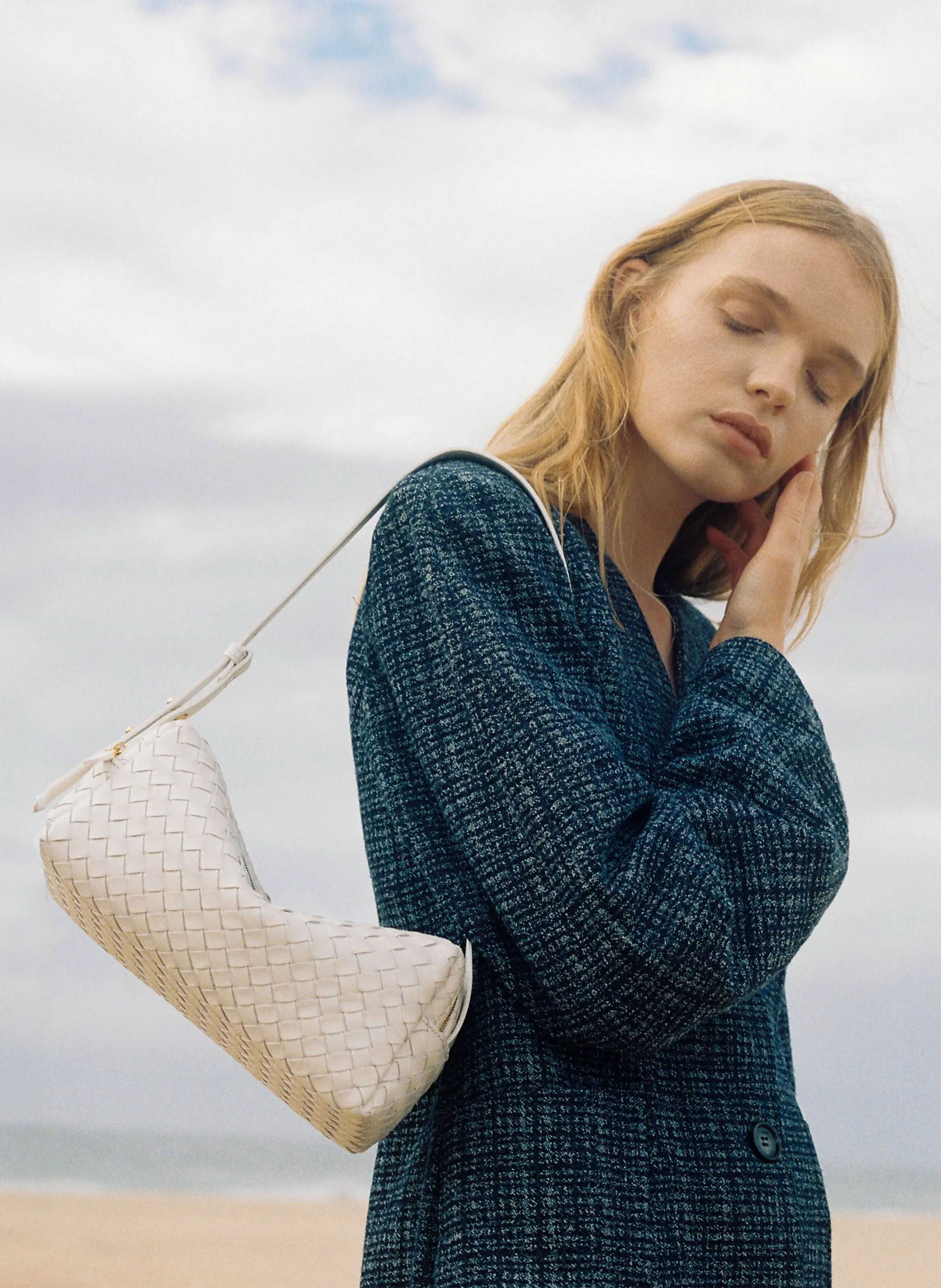 Trousse Woven Leather White sold by Elleme product image thumbnail 2