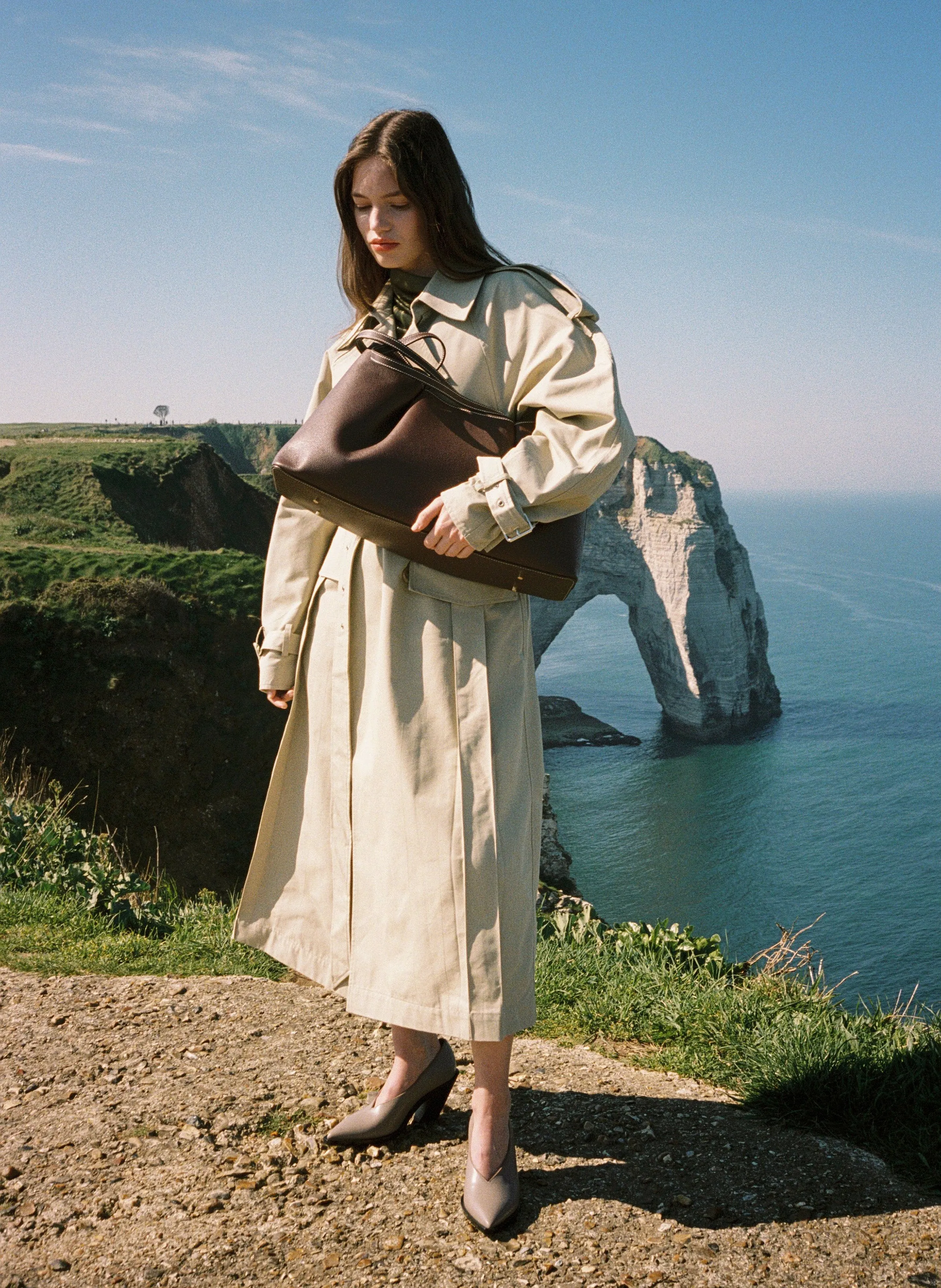 Dimple Tote Pebbled Leather Dark Brown/White Stitches sold by Elleme product image thumbnail 2