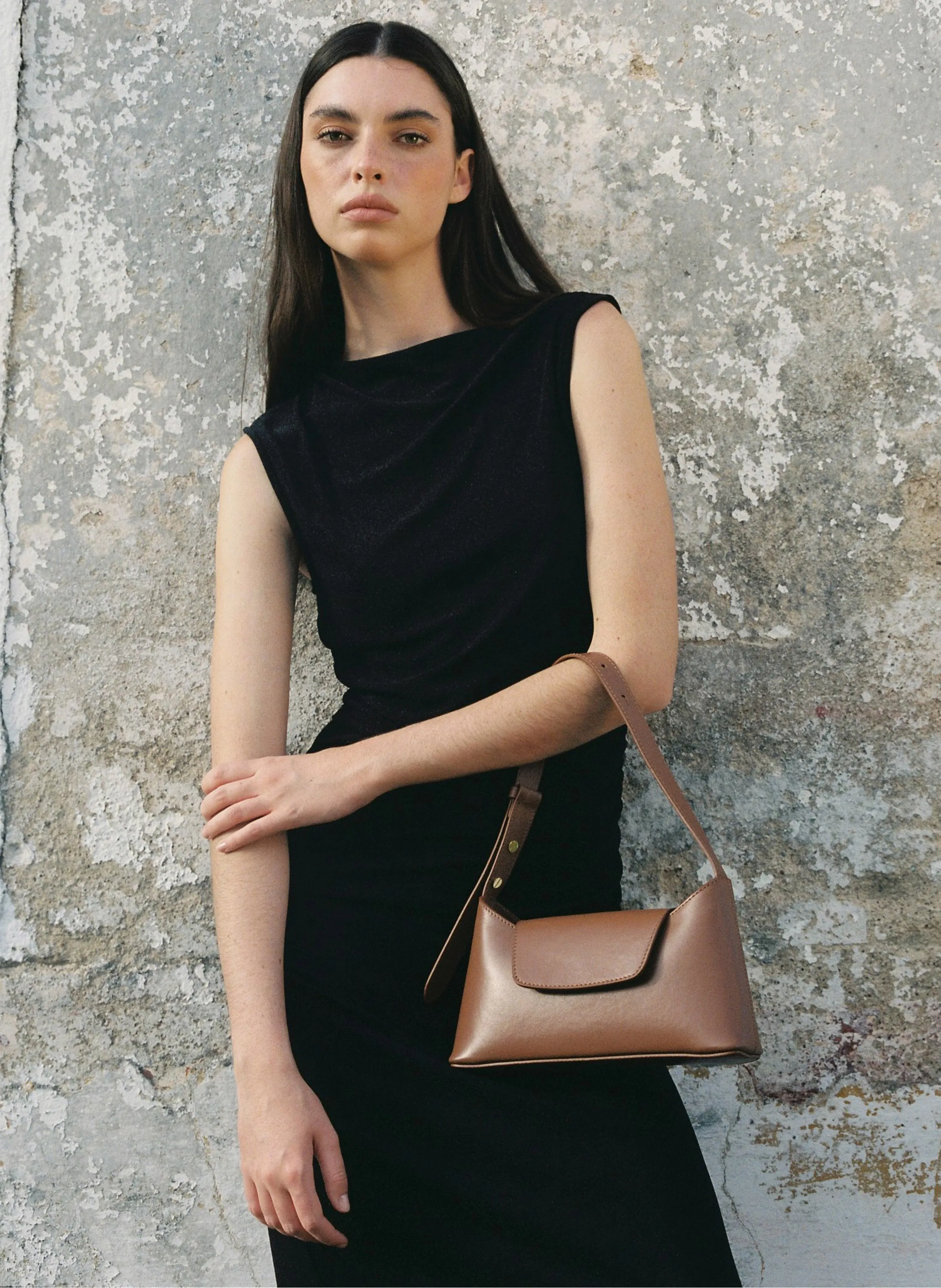 Envelope Leather Cognac sold by Elleme product image thumbnail 2