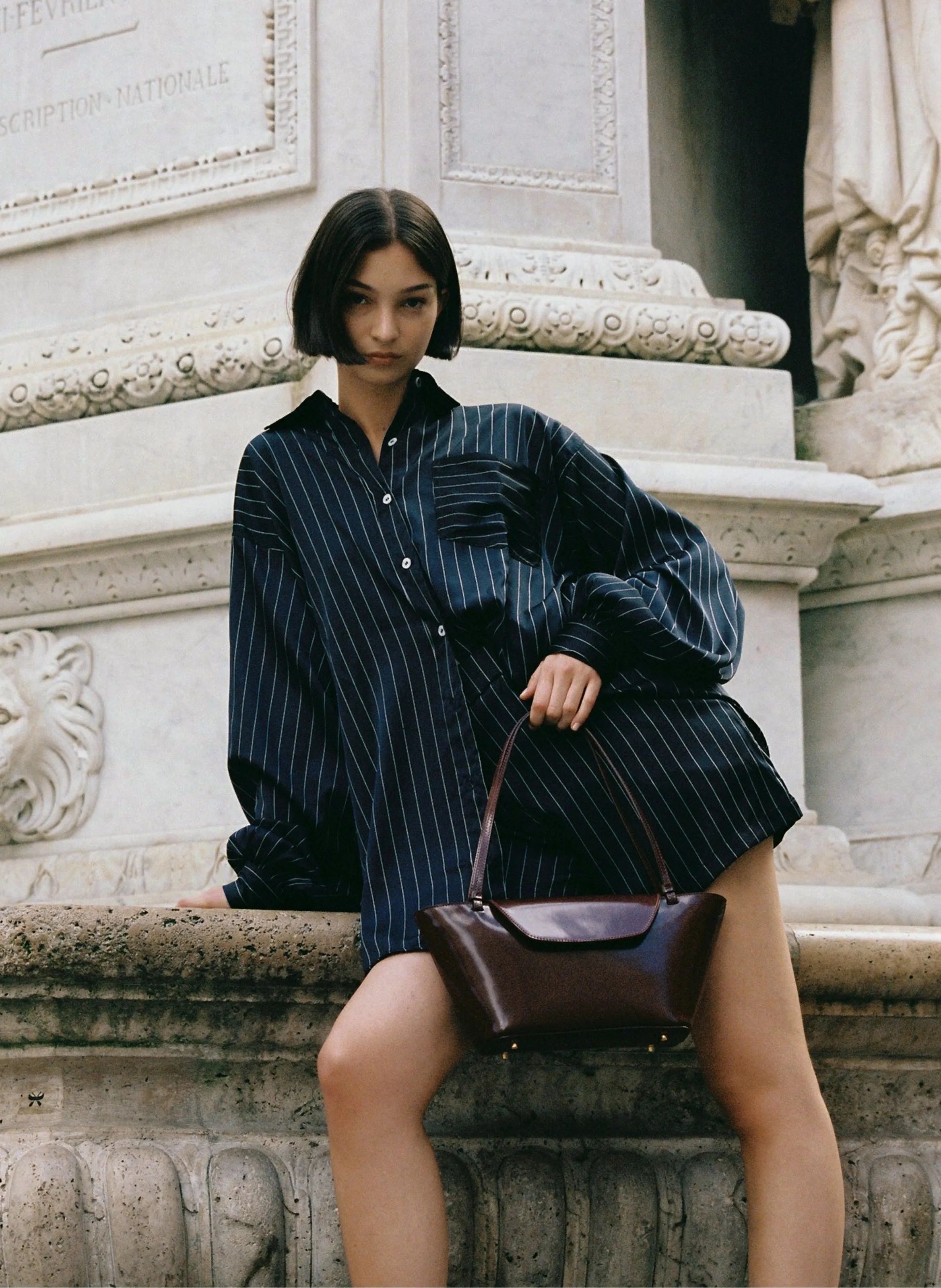 Courrier Tote Patent Leather Wine sold by Elleme product image thumbnail 2