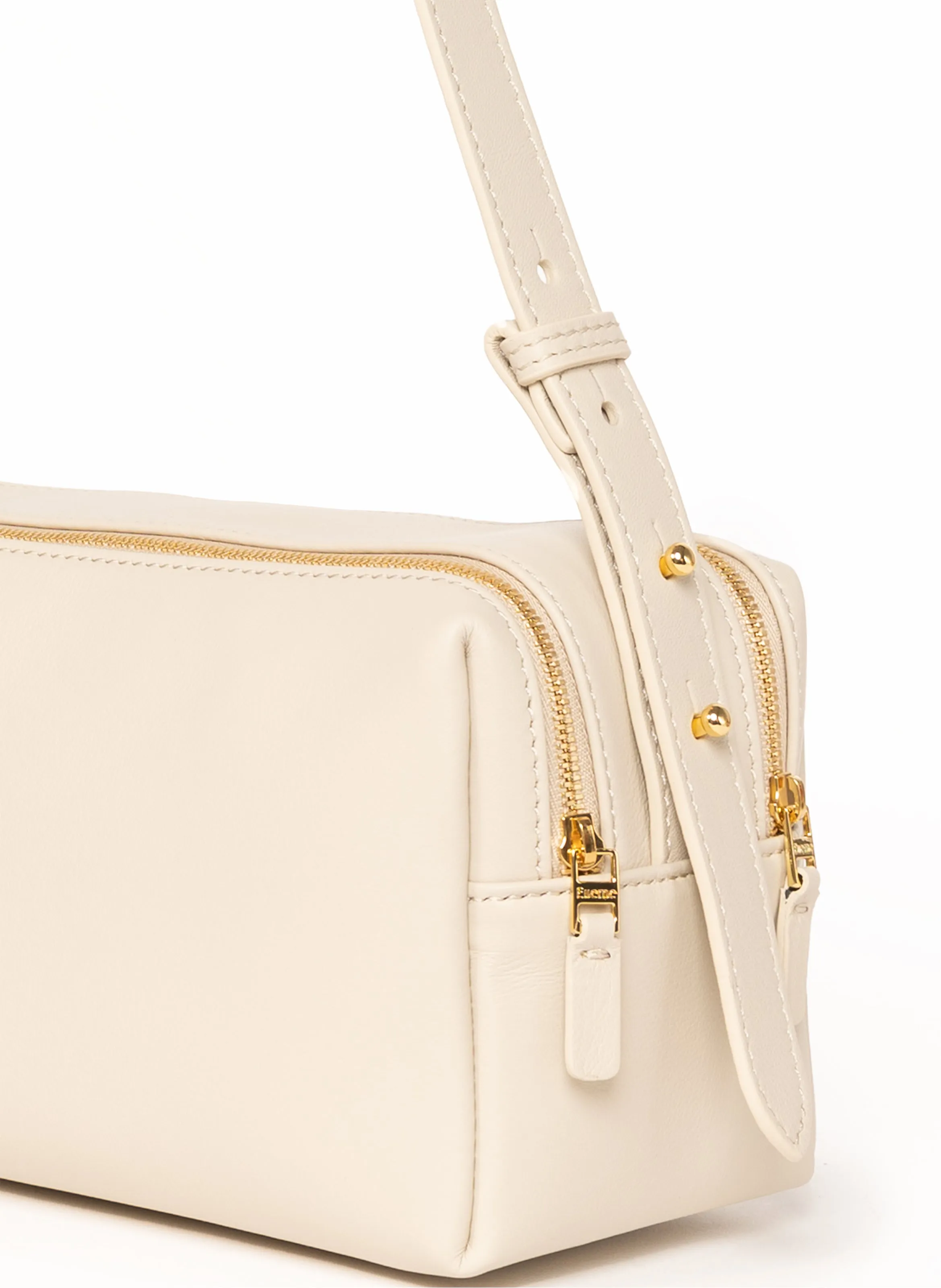 Trousse Pebbled Leather Sesame sold by Elleme product image thumbnail 5