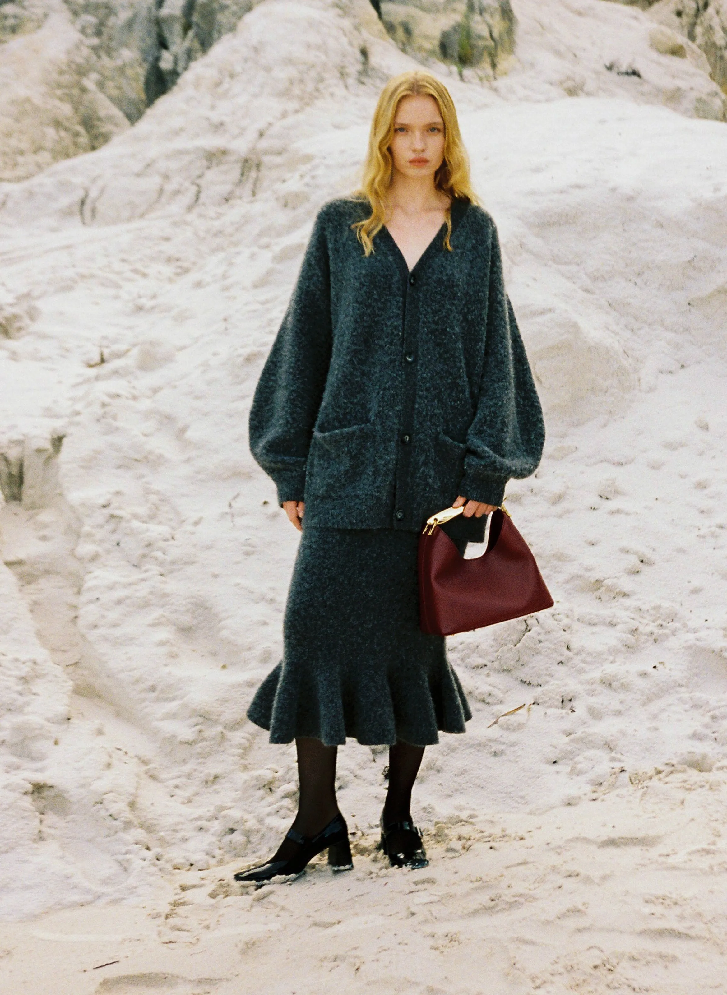 Boomerang Caviar Leather Burgundy sold by Elleme product image thumbnail 2