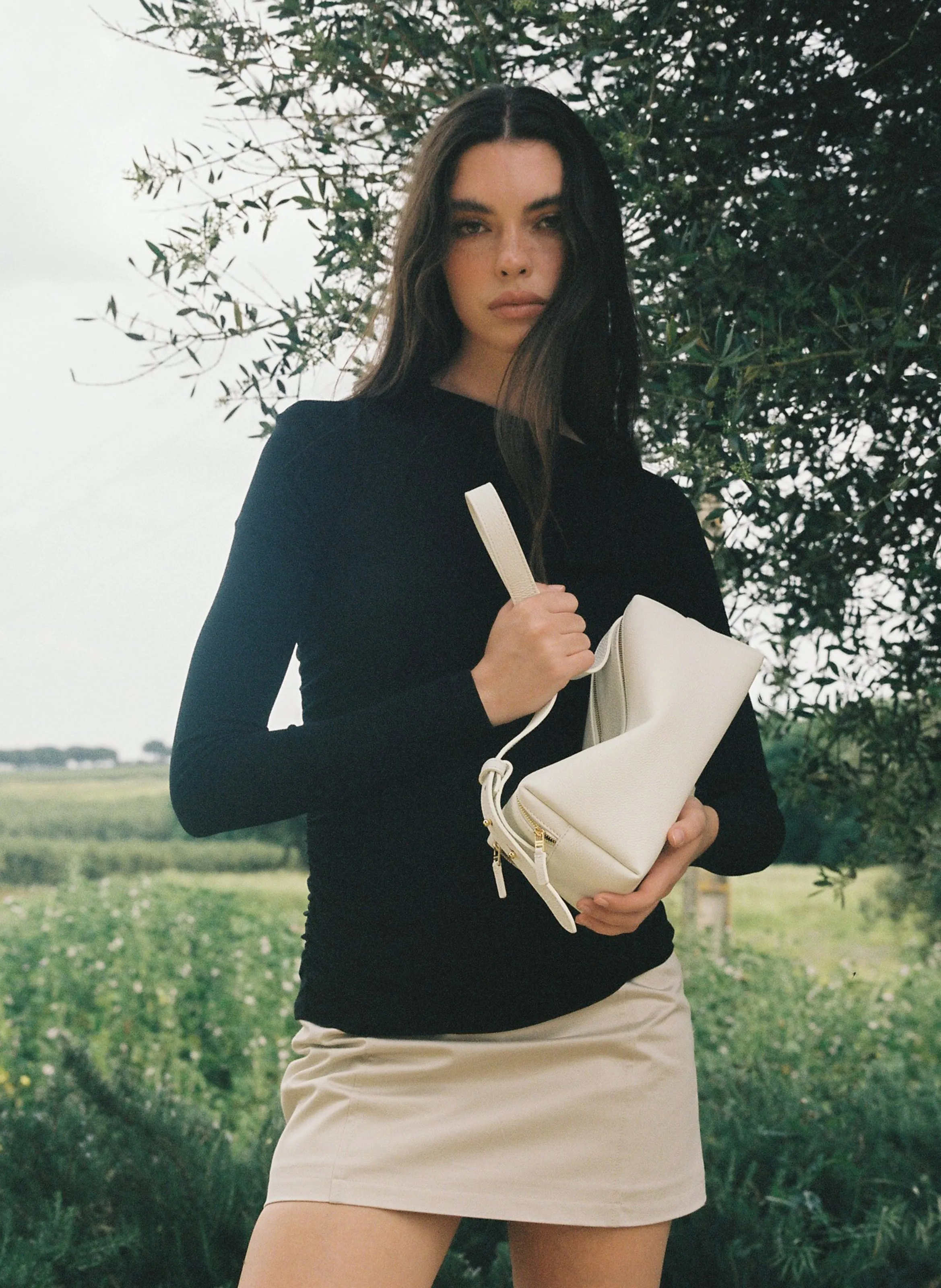 Trousse Pebbled Leather White sold by Elleme product image thumbnail 2