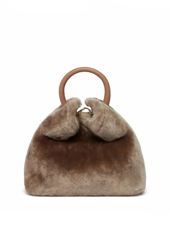 Baozi Shearling Montone Taupe sold by Elleme
