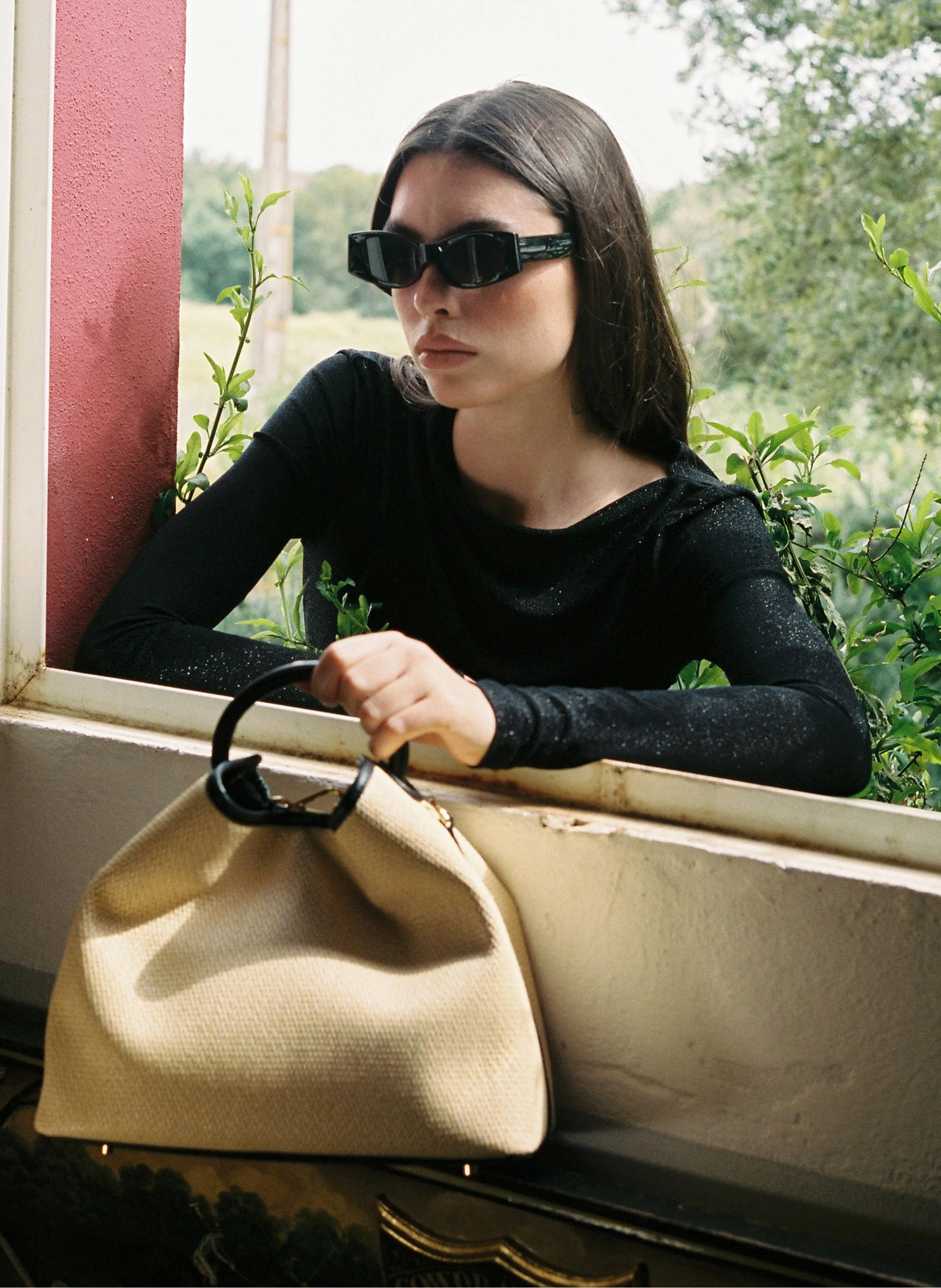 Raisin Raffia/Leather Natural/Black sold by Elleme product image thumbnail 2