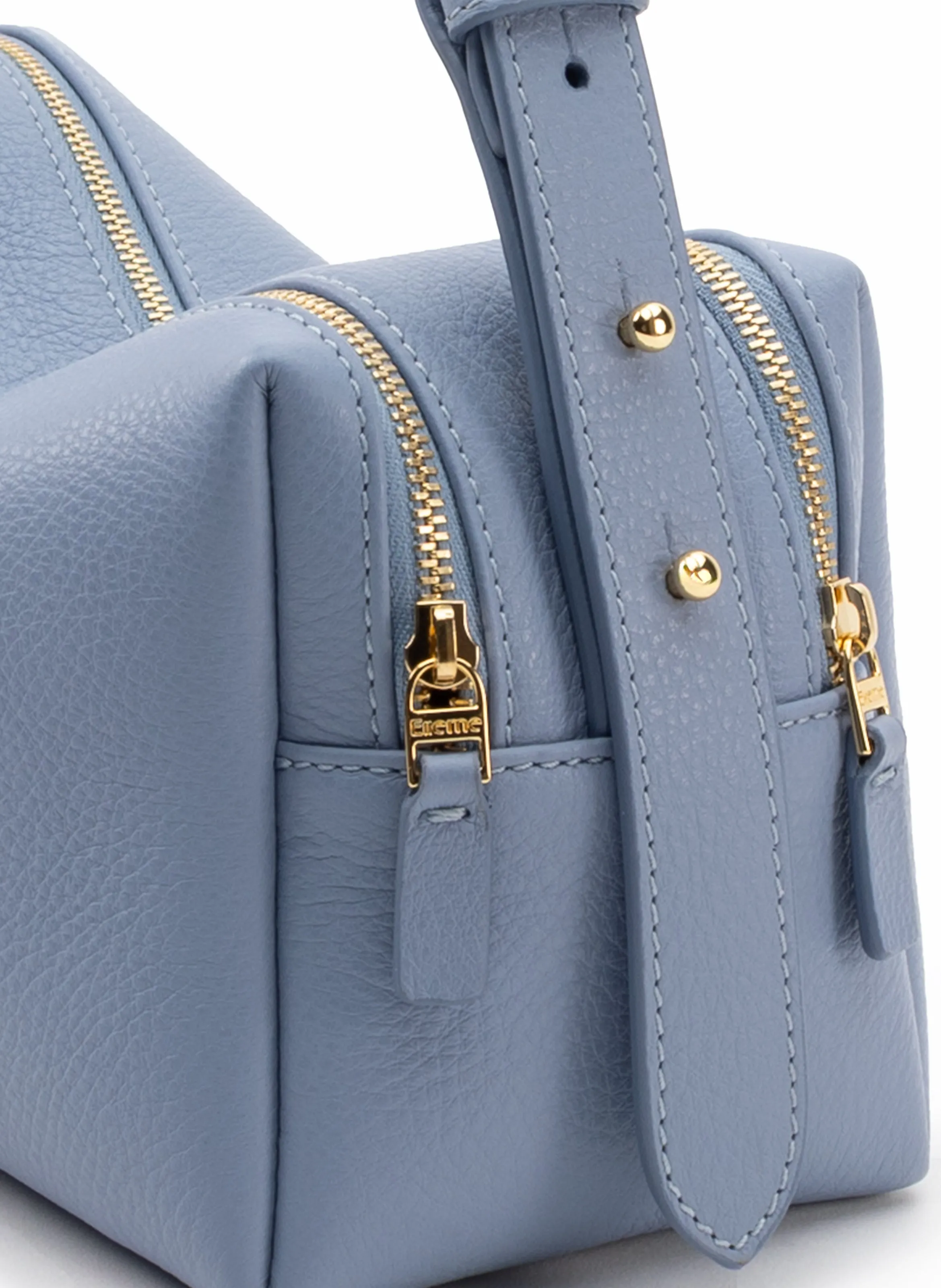 Trousse Pebbled Leather Cloud Blue sold by Elleme product image thumbnail 3