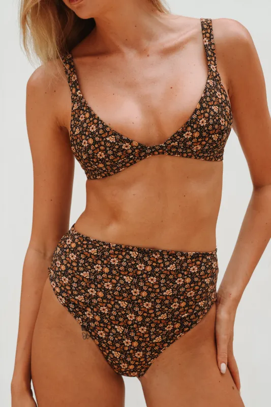 Botanica Noir Samet Bottom sold by Kavala Collective