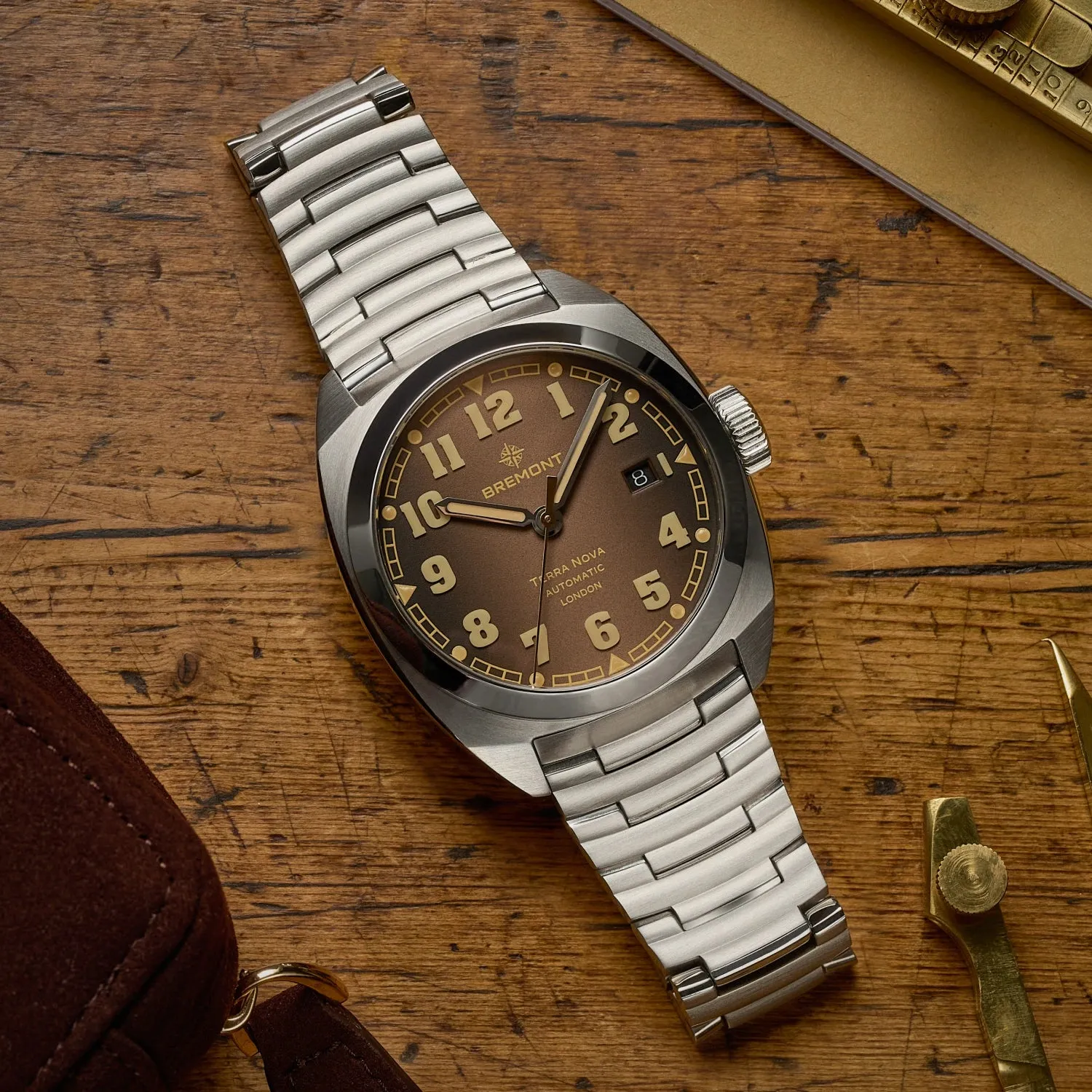 Terra Nova 40.5 Date 'Caramel' sold by Bremont product image thumbnail 3