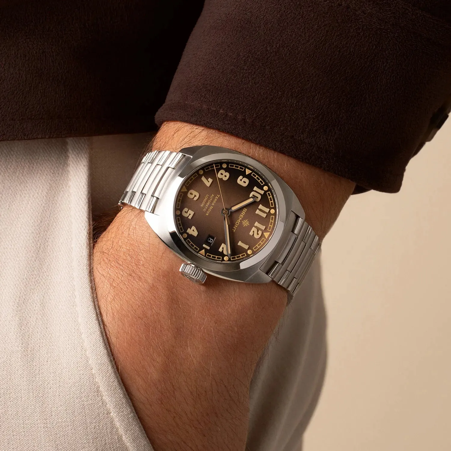 Terra Nova 40.5 Date 'Caramel' sold by Bremont product image thumbnail 4