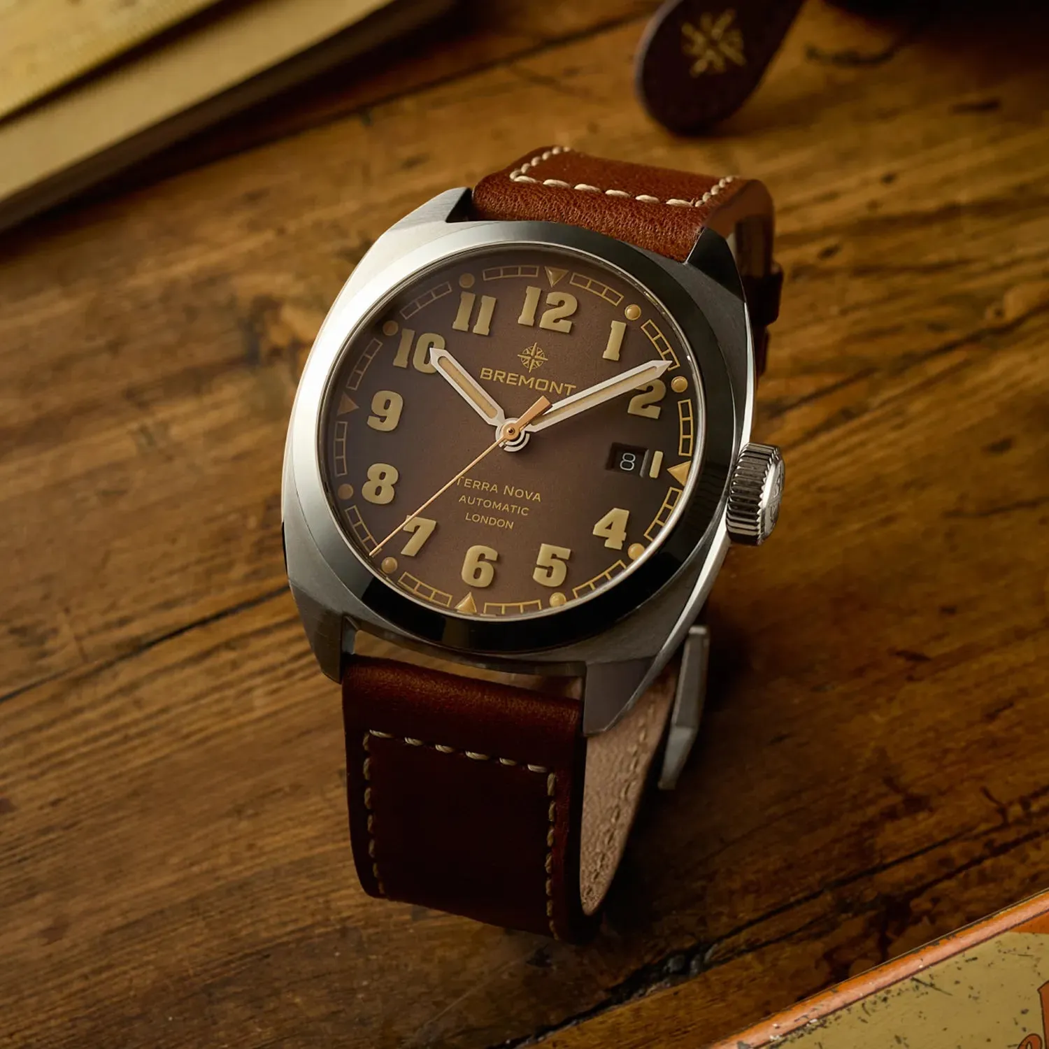 Terra Nova 40.5 Date 'Caramel' sold by Bremont product image thumbnail 3