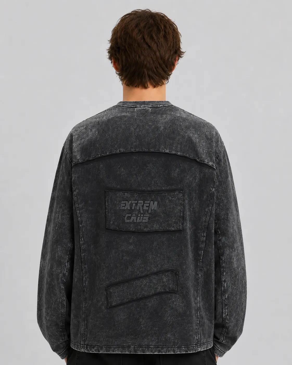 KIIKIO Simple Washed Panel Seam Long-Sleeve T-Shirt sold by KIIKIO product image thumbnail 4