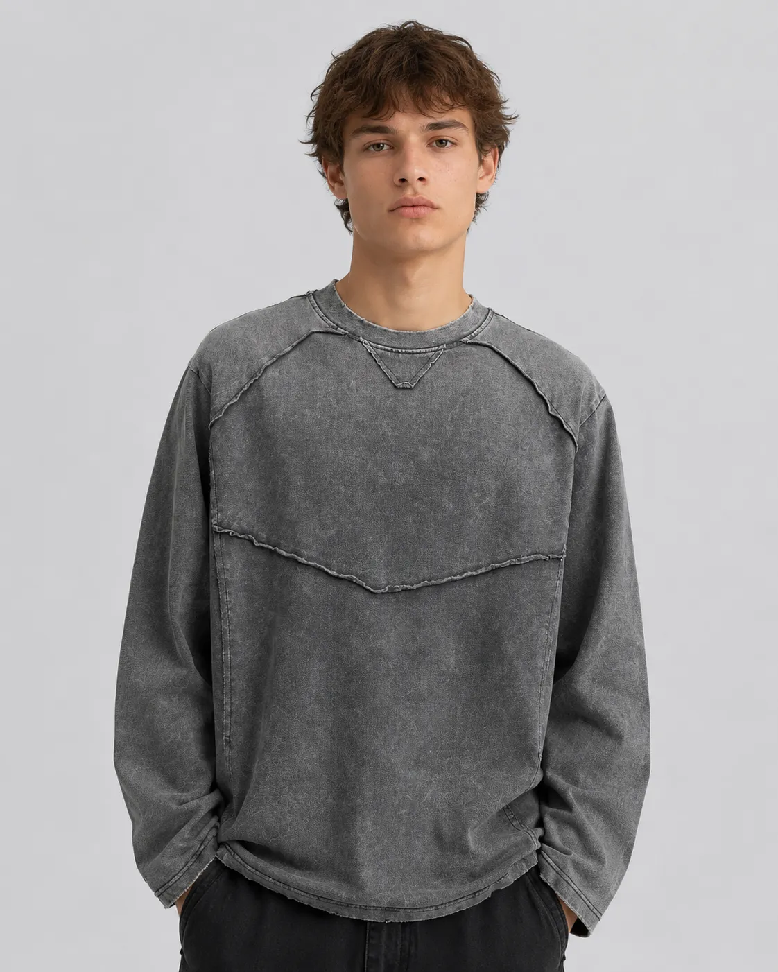 KIIKIO Simple Washed Panel Seam Long-Sleeve T-Shirt sold by KIIKIO product image thumbnail 2