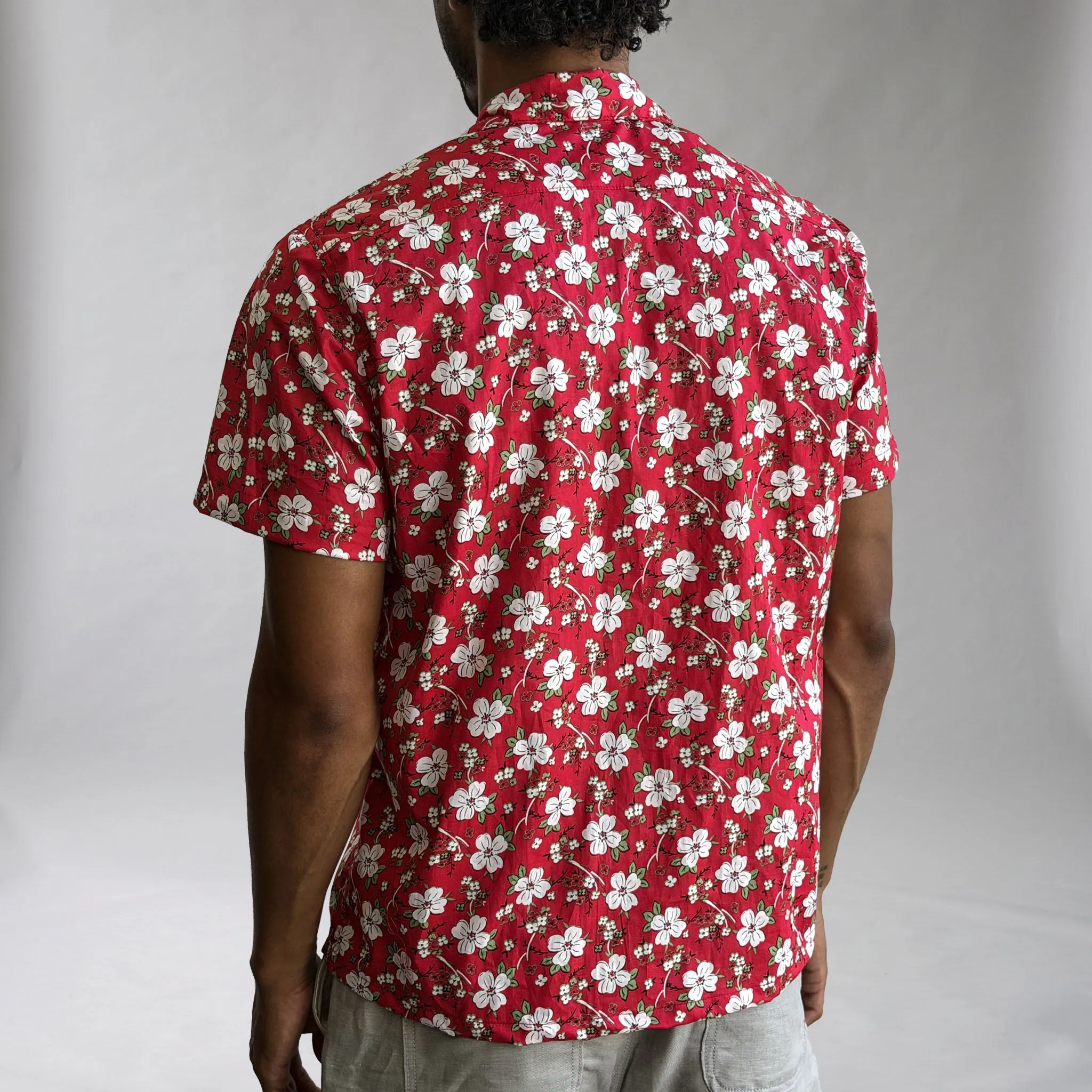 Riviera Tropical Blossoms Poplin Short Sleeve Shirt sold by Epaulet Brand product image thumbnail 3