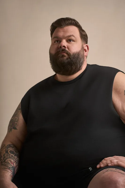 Cotton Cut Off - Black made by One Bone