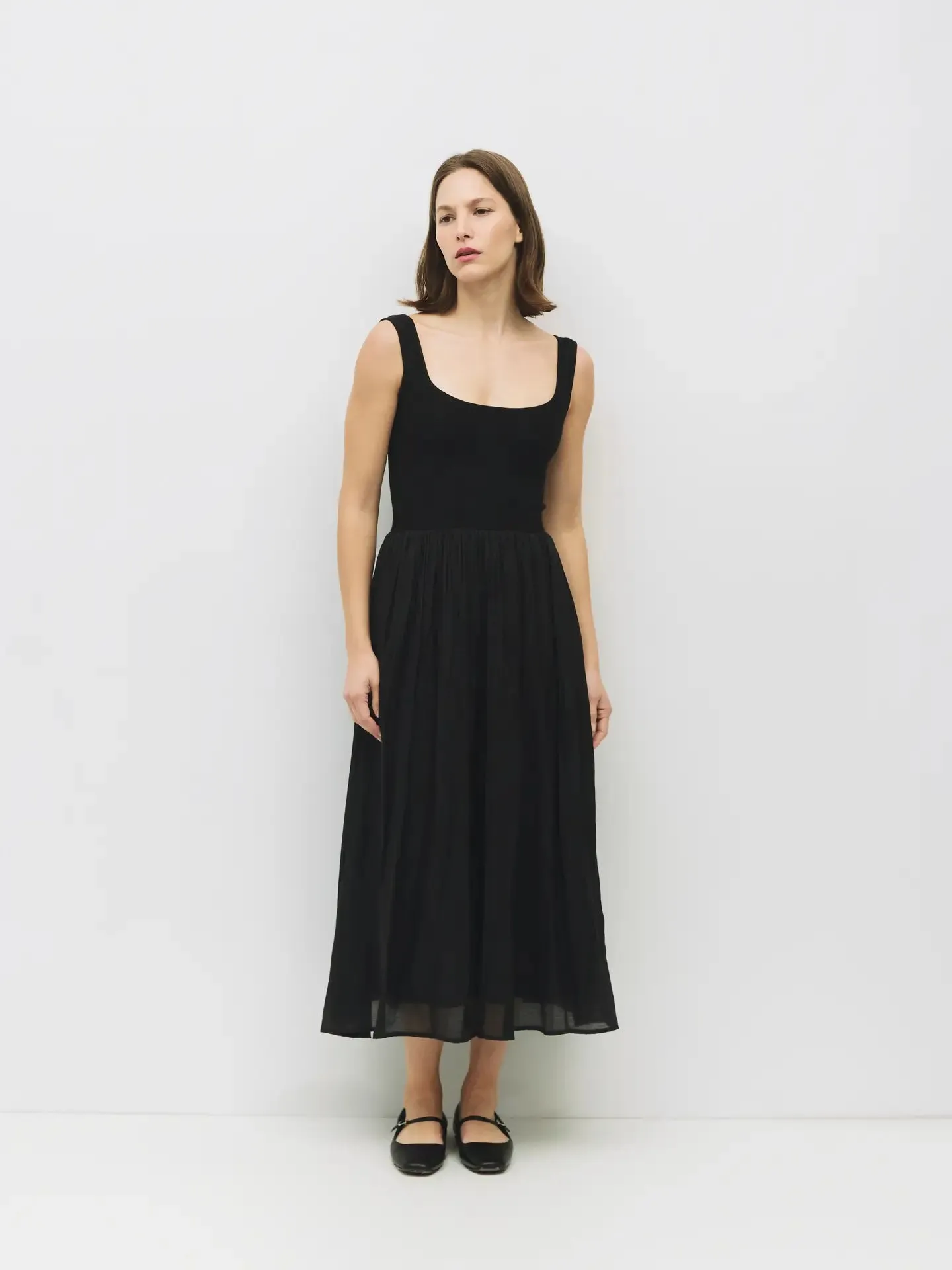 The Holland Dress sold by Brightside Boutique product image thumbnail 4