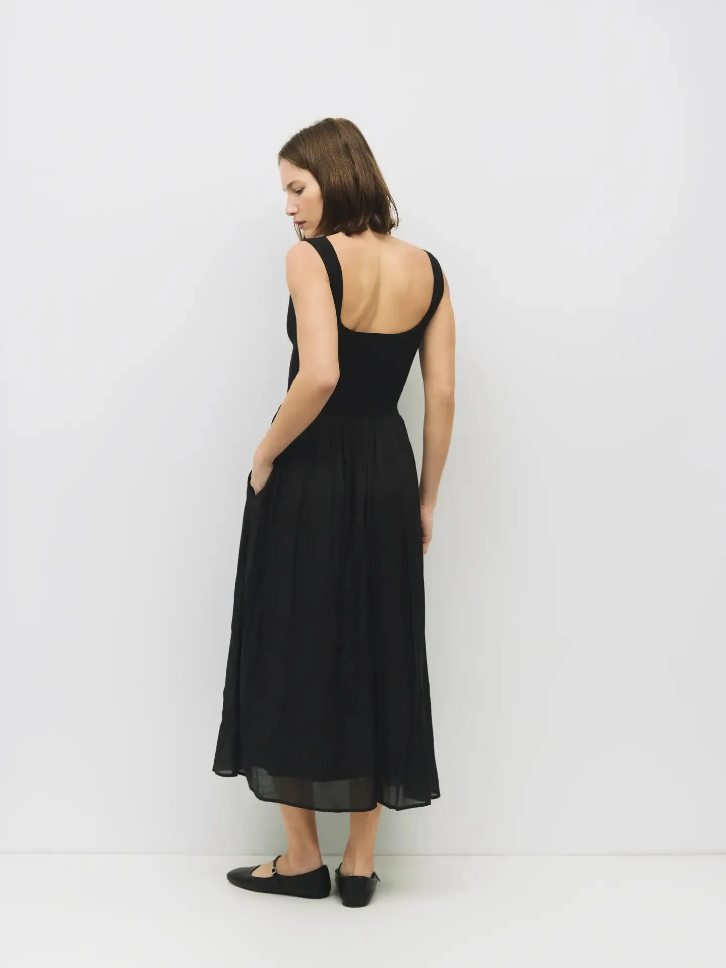 The Holland Dress sold by Brightside Boutique product image thumbnail 3