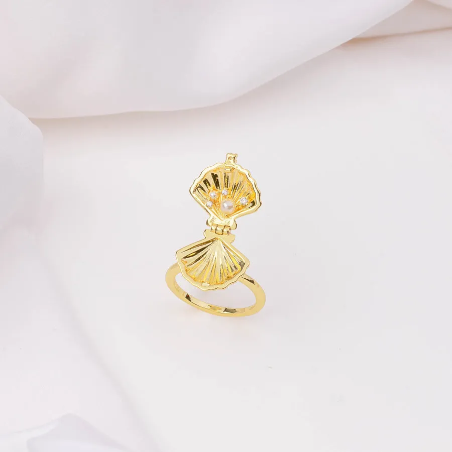 Sundaze Shell Gold Locket Ring sold by Wanderlust and Co product image thumbnail 2