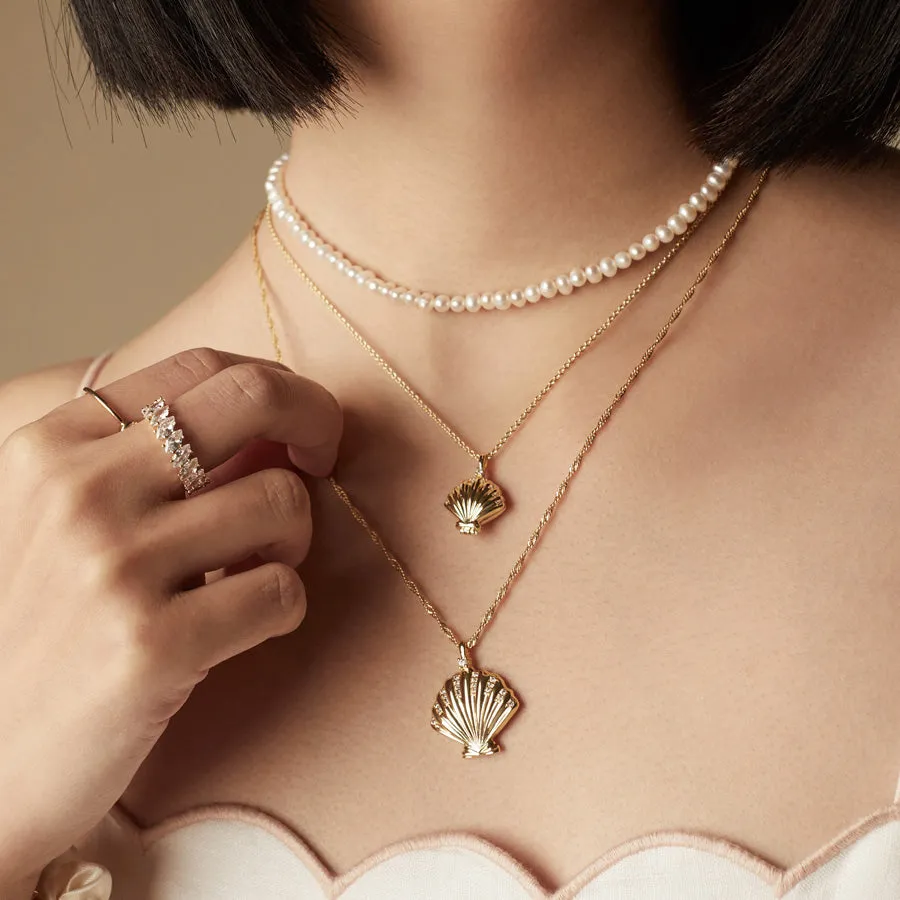 Sundaze Shell Locket Gold Necklace sold by Wanderlust and Co product image thumbnail 5