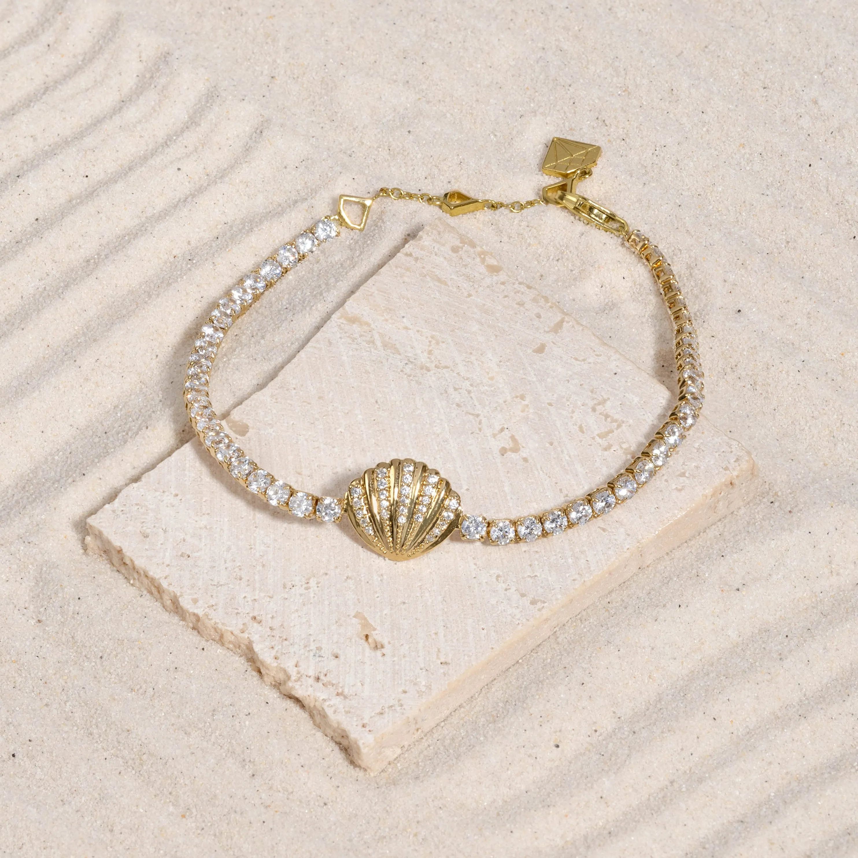 Sundaze Shell 14K Gold Vermeil Bracelet sold by Wanderlust and Co product image thumbnail 2