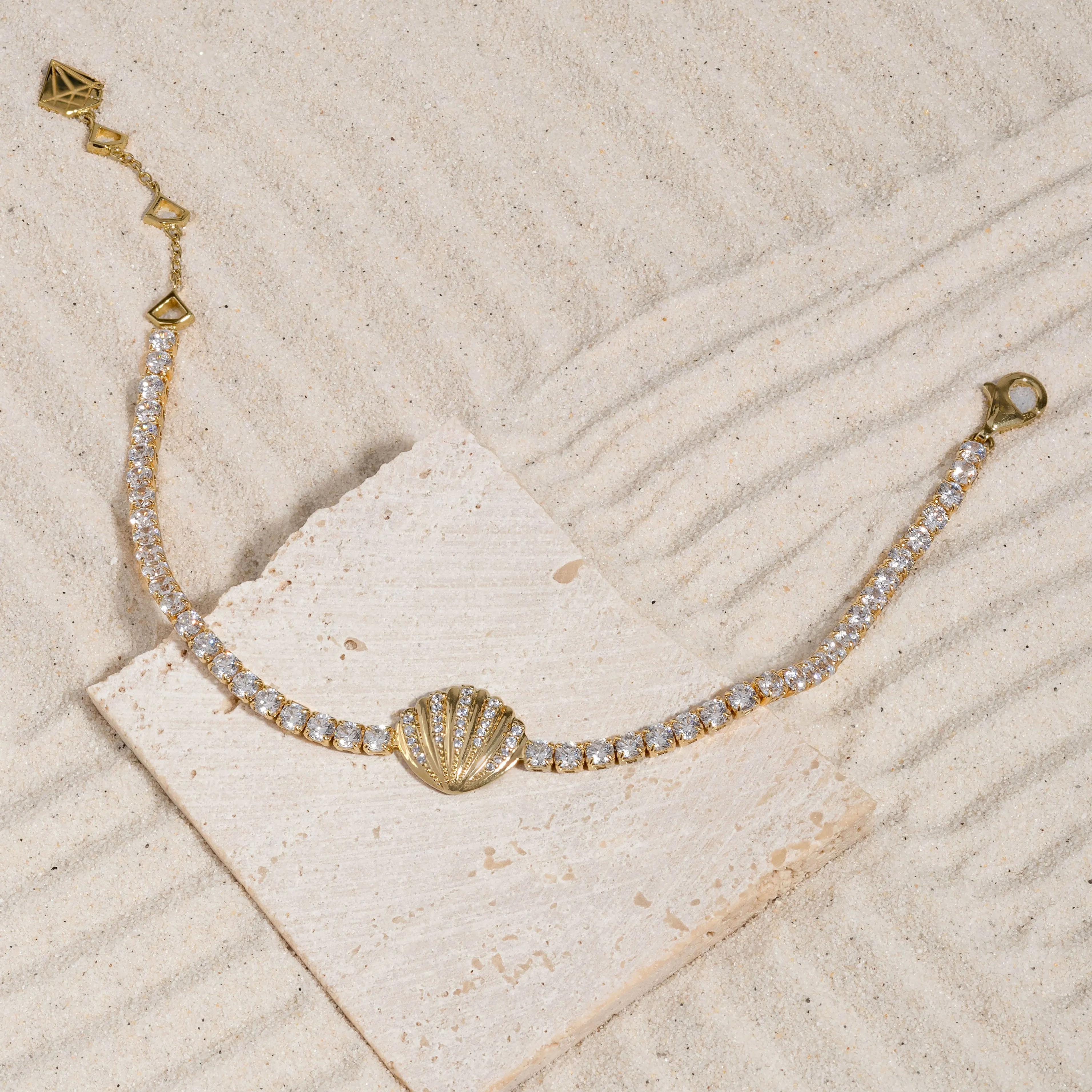 Sundaze Shell 14K Gold Vermeil Bracelet sold by Wanderlust and Co product image thumbnail 3