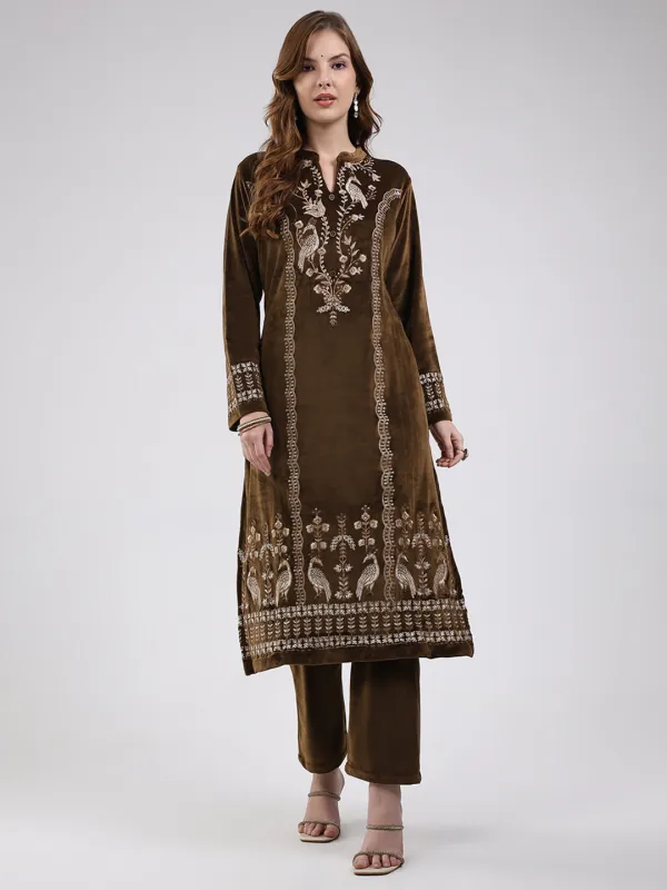 Women Brown Printed Round Neck Full Sleeve Kurti Set for Winter made by Monte Carlo